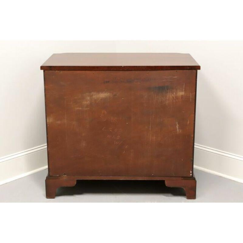 GEORGETOWN GALLERIES Mahogany Georgian Bachelor Chest In Excellent Condition For Sale In Charlotte, NC