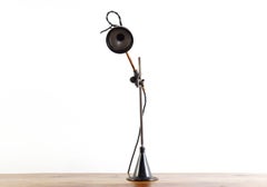 Lampada d'epoca dei primi del Novecento per macchine da cucire industriali Singer SLF