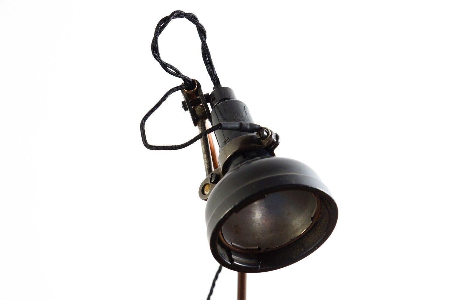 Vintage Early 20th Century Engineers Industrial Singer Sewing Machine SLF Lamp In Good Condition In STOKE ON TRENT, GB