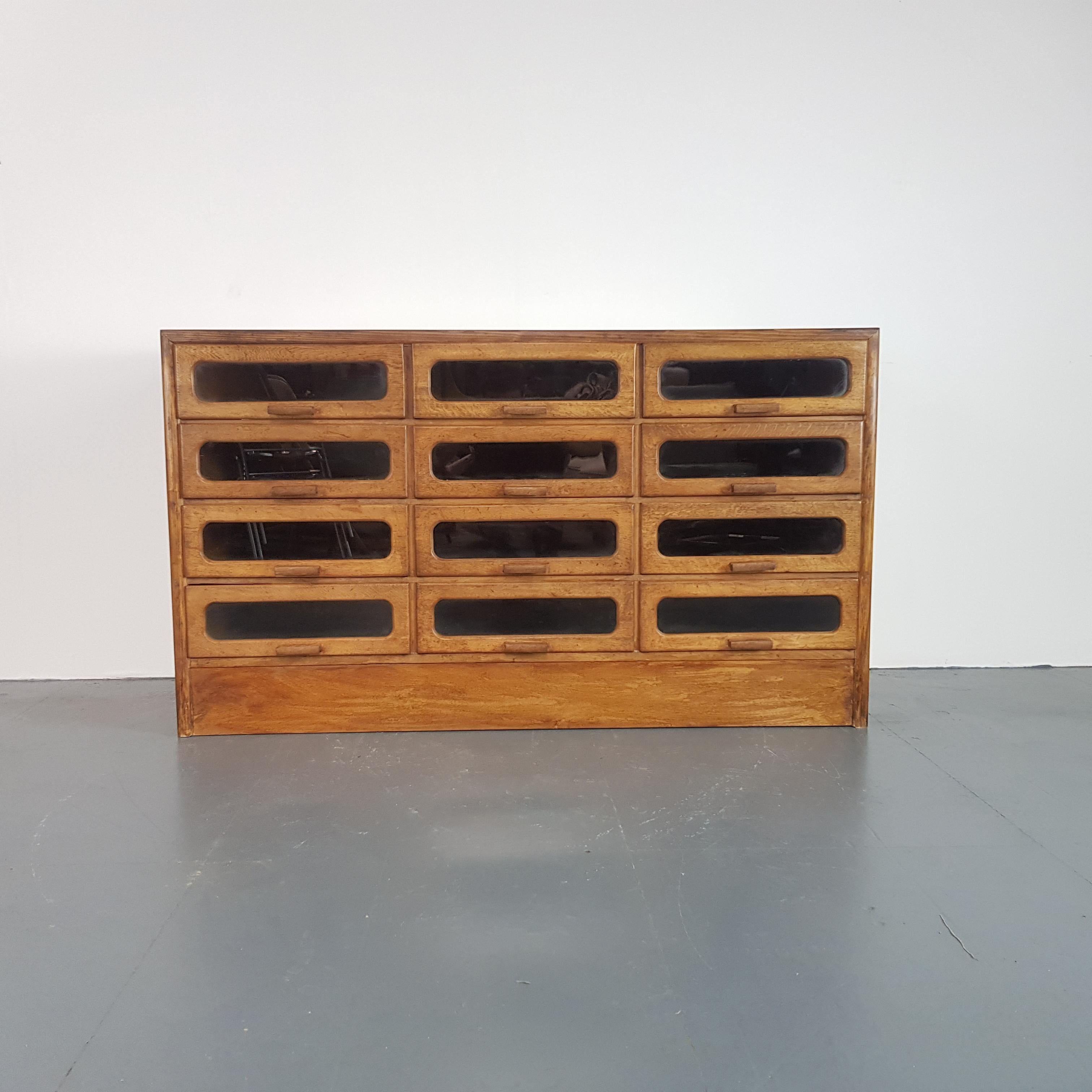 English Vintage Early 20th Century Oak 12-Drawer Haberdashery Cabinet For Sale