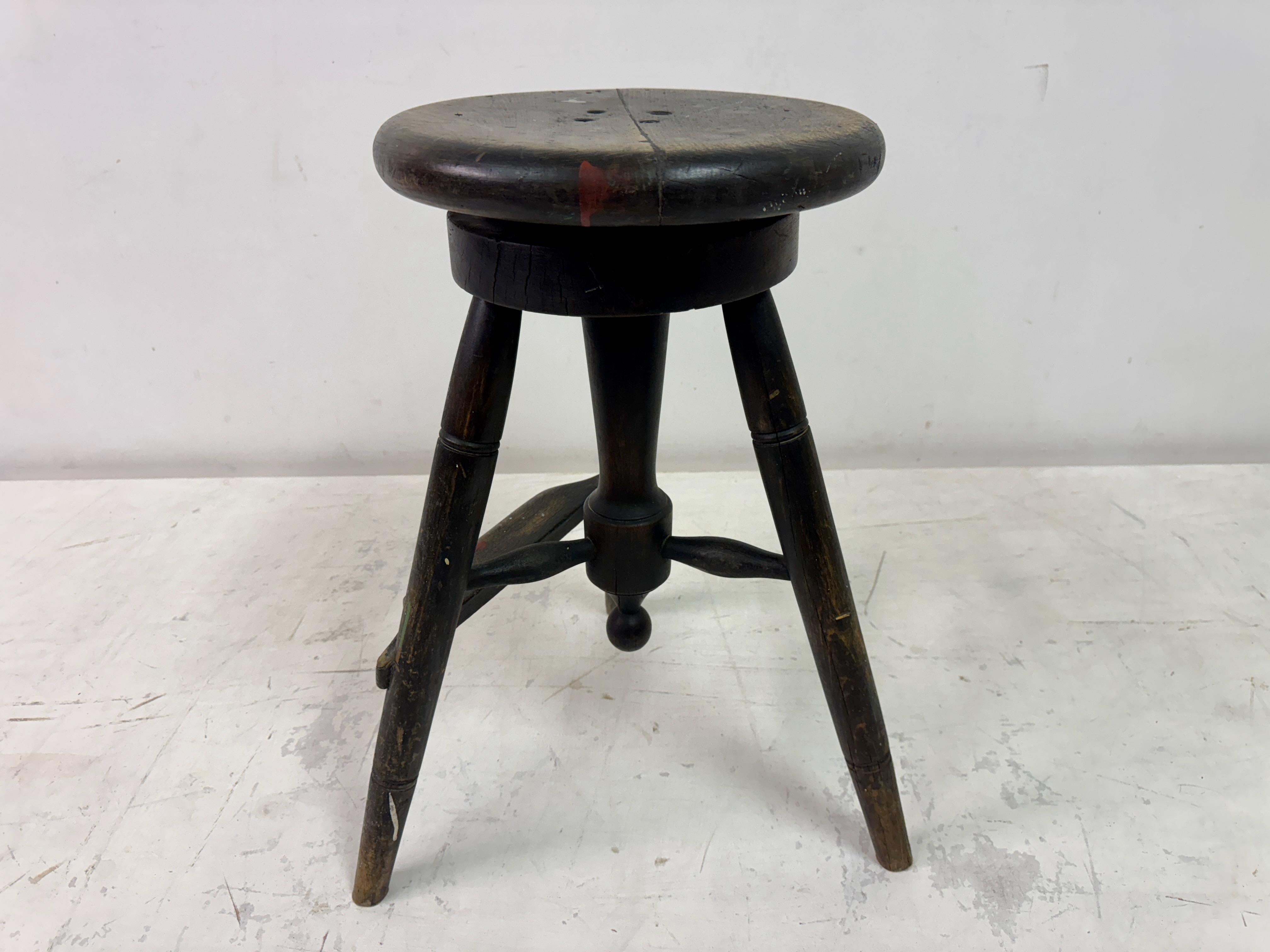 Sgabello girevole d'epoca dei primi del Novecento, supporto per scultori in vendita 3