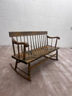 Frühes amerikanisches / Bauernhaus Nanny Spindle Rocker, Vintage