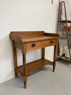 Vintage Early American Style Console Table Washstand