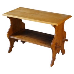 Vintage Early American Style Mahogany Library Console Book Stand Side End Table