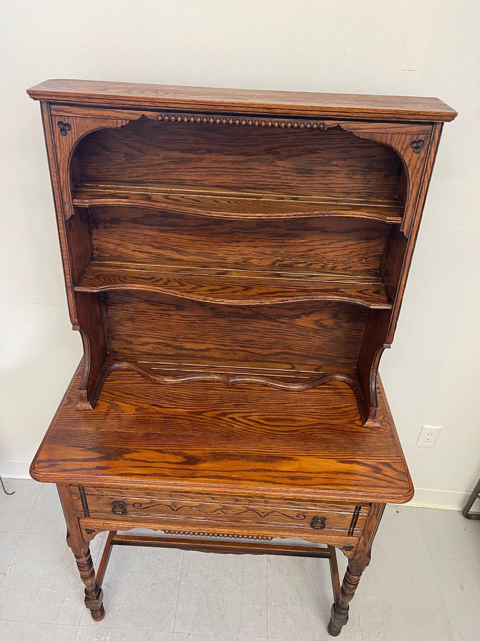 Vintage Early American Style Two Piece Hutch and Console Table. For Sale 1