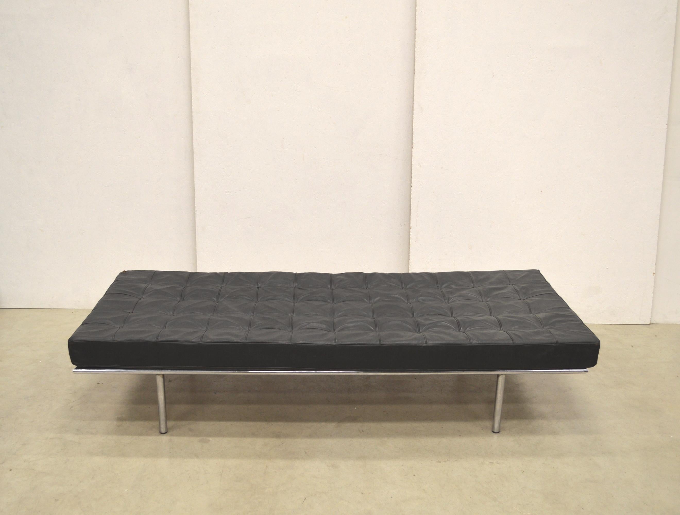 German Vintage Early Barcelona Daybed by Mies Van Der Rohe for Knoll, 1960s