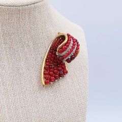 Vintage Early Ciner Dress Clip