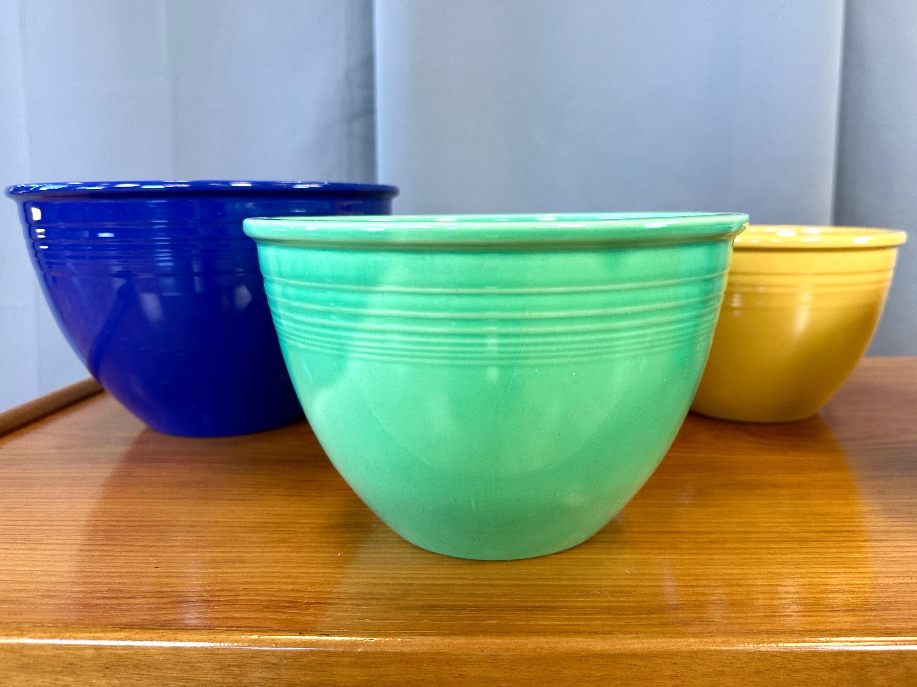 Frühe Fiestaware Nesting Mixing Bowls, sechsfarbiges Set aus sechs Fiestaware-Mischschalen, um 1940 (amerikanisch)