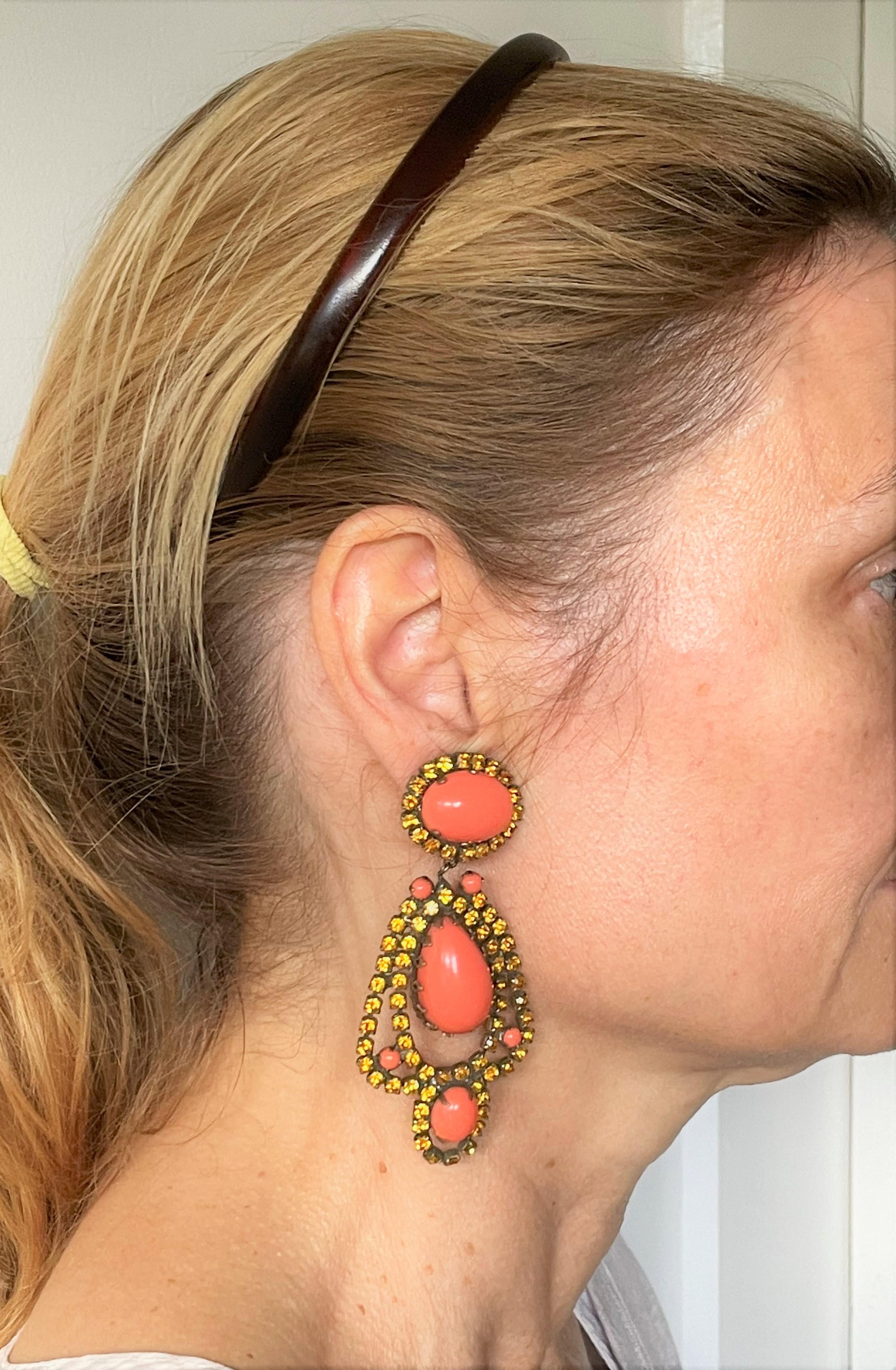 Vintage early K.J.L. dangling clip-on earring, coral cabochon and strass, 1960s 1