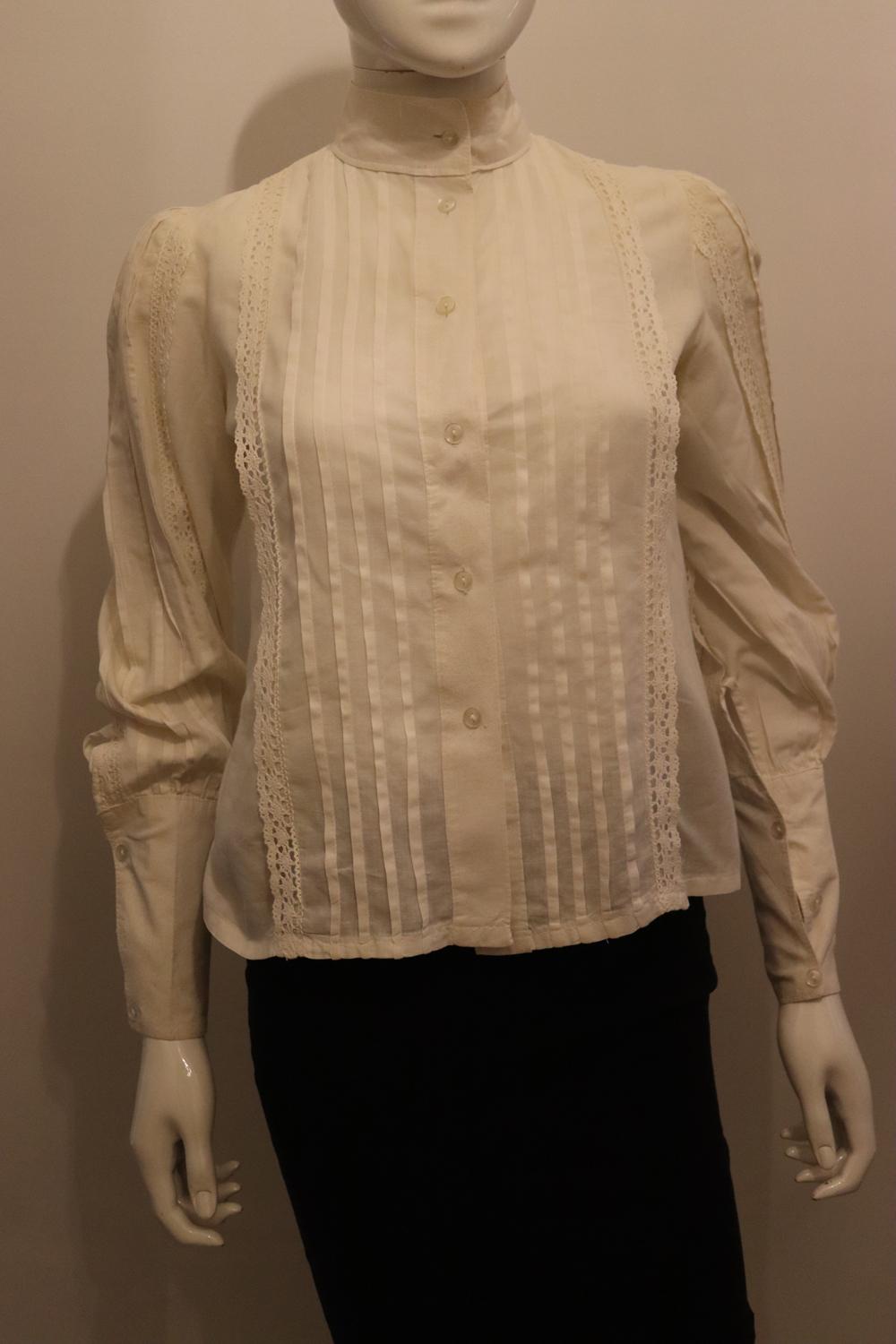 Chemisier vintage Laura Ashley blanc Bon état à London, GB