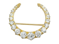 Vintage Early Modern Brilliant Cut Diamond Crescent Brooch 14 Karat Gelbgold