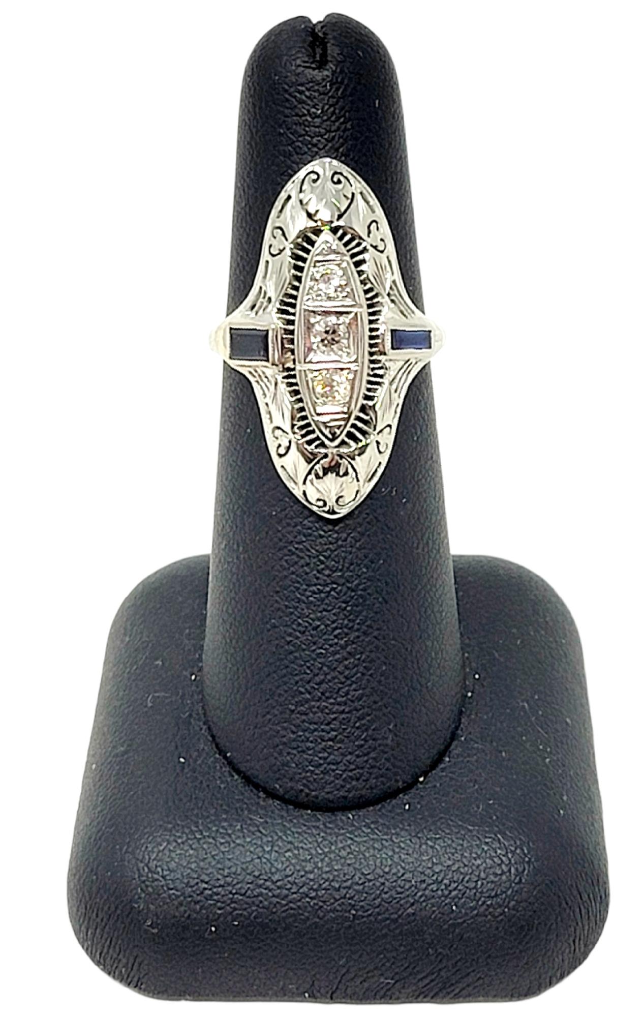 Art déco Bague Navette Vintage Early Modern Brilliant Diamond and Sapphire en vente