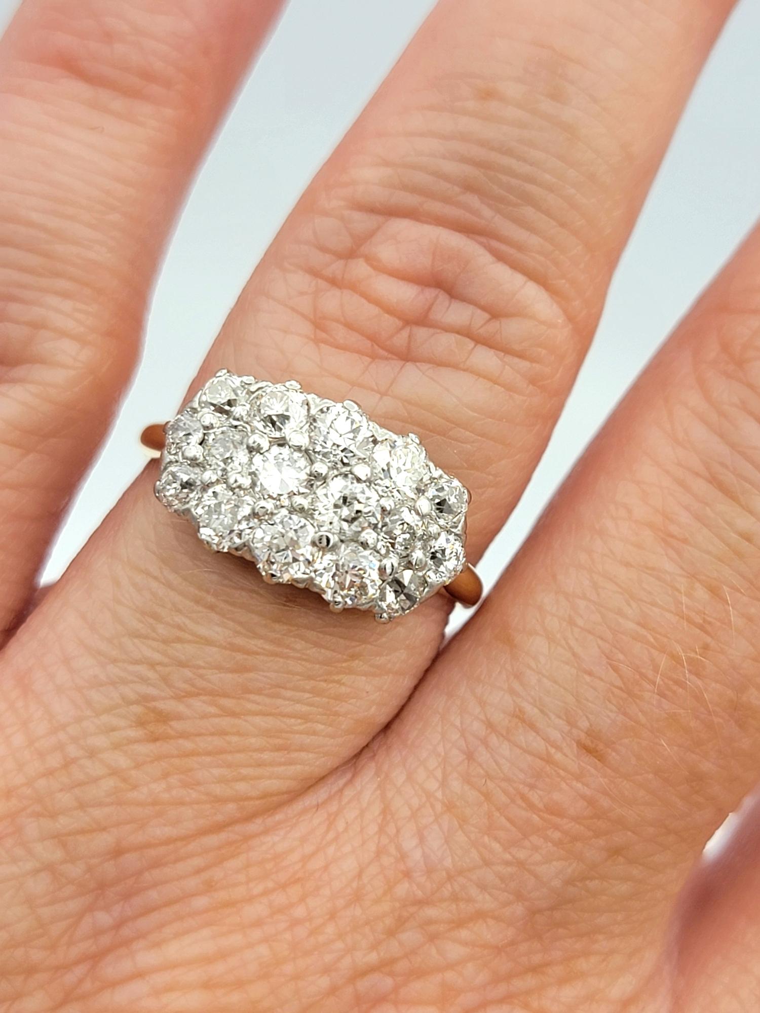 Vintage Early Modern Brilliant Diamond Cluster Band Ring Two-Tone 18 Karat Gold im Angebot 3