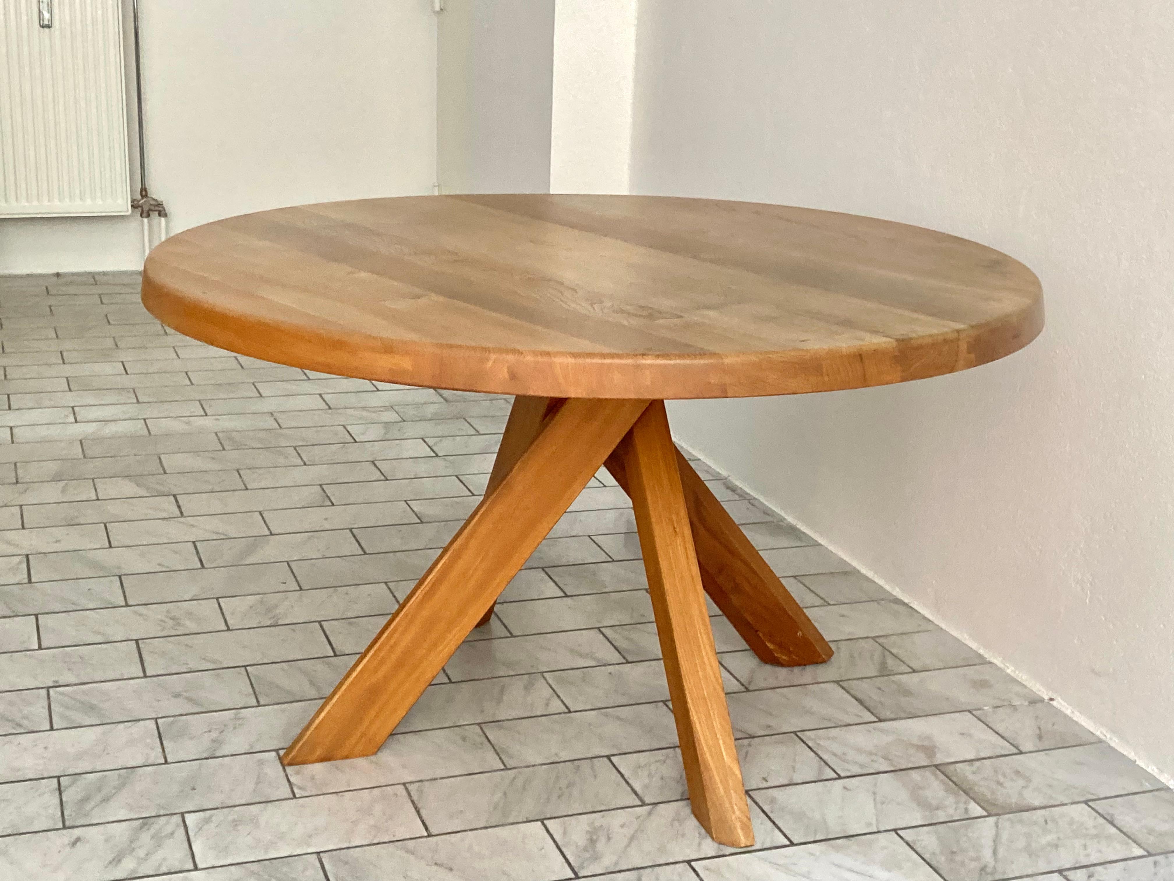 Mid-Century Modern Vintage Early Pierre Chapo Model T 21  B Round Dining Table, circa 1985 For Sale