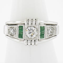 Vintage Early Retro 18k White Gold .92ct Emerald & Diamond Grooved Ring Band