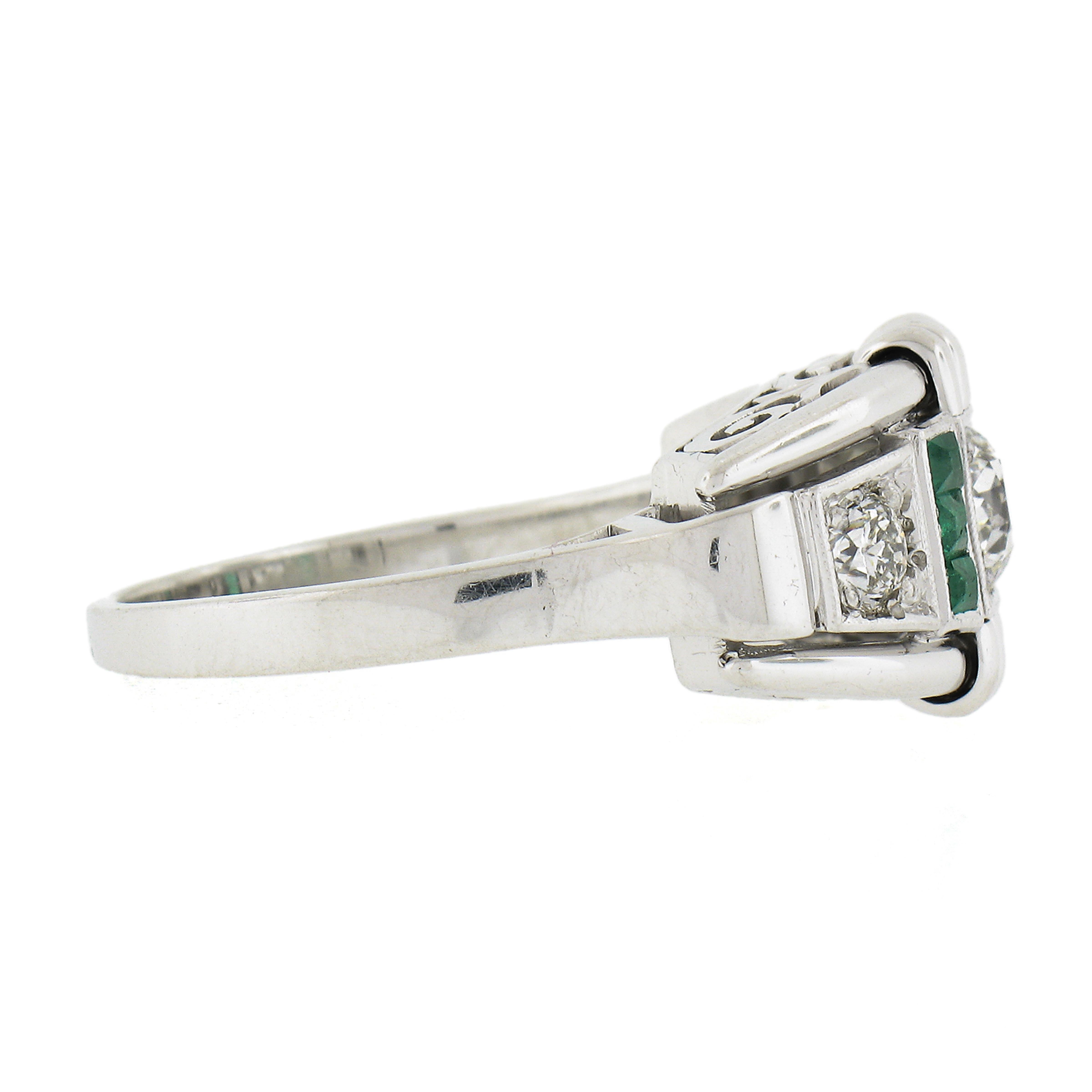 Vintage Early Retro 18k White Gold .92ct Emerald & Diamond Grooved Ring Band For Sale 1