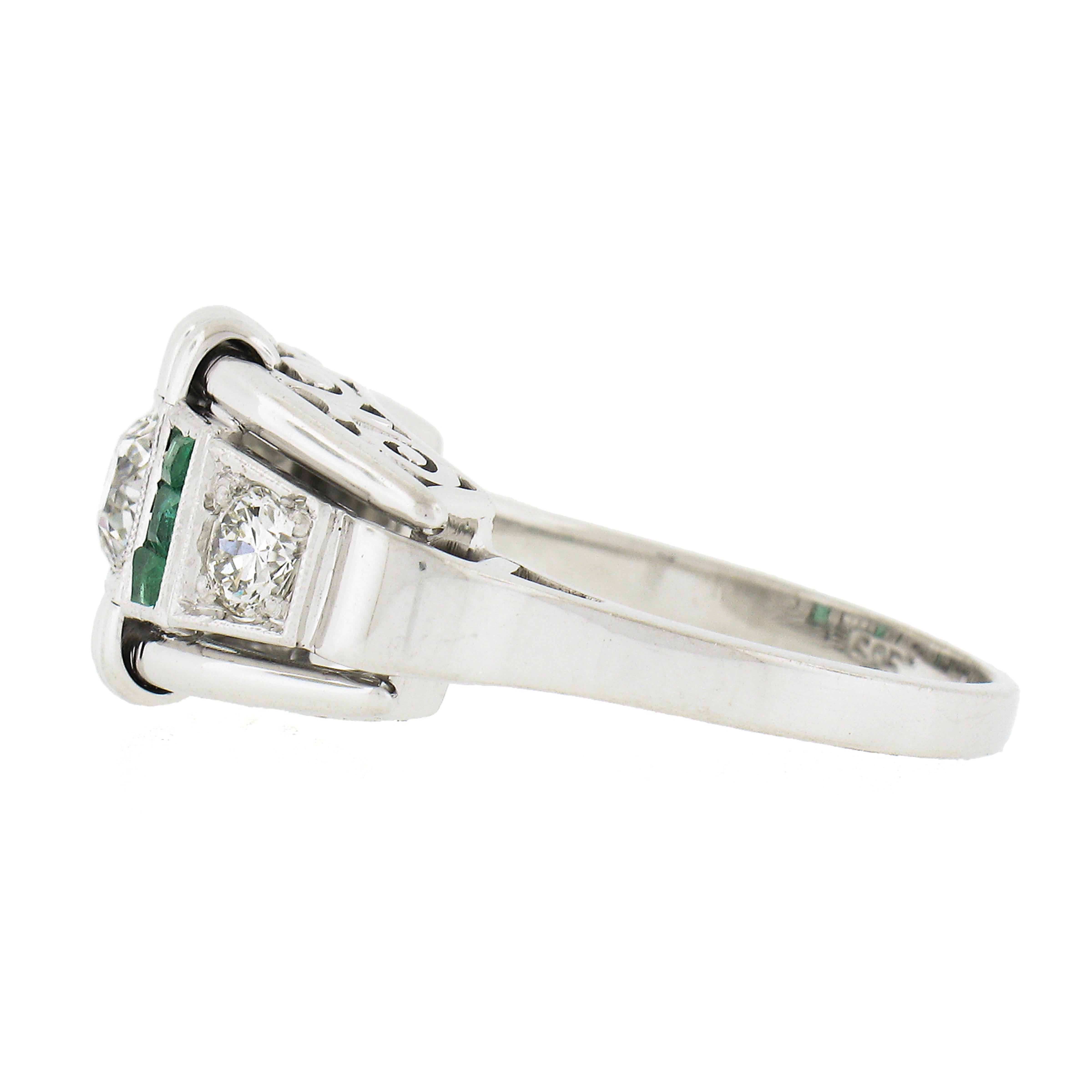 Vintage Early Retro 18k White Gold .92ct Emerald & Diamond Grooved Ring Band For Sale 2