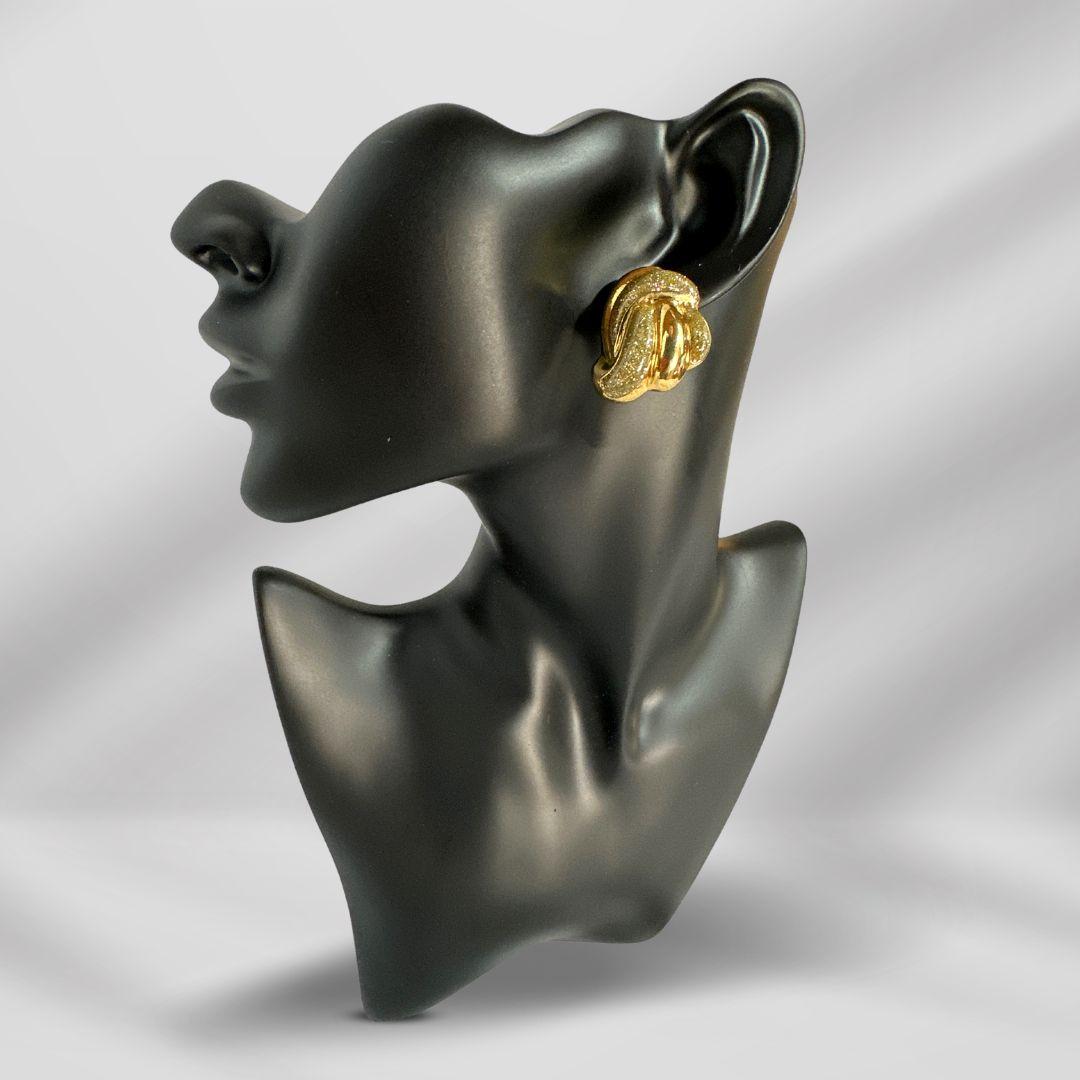 Broche vintage Art Decó en tono dorado  Pendientes en Excelente estado para la venta en Jacksonville, FL