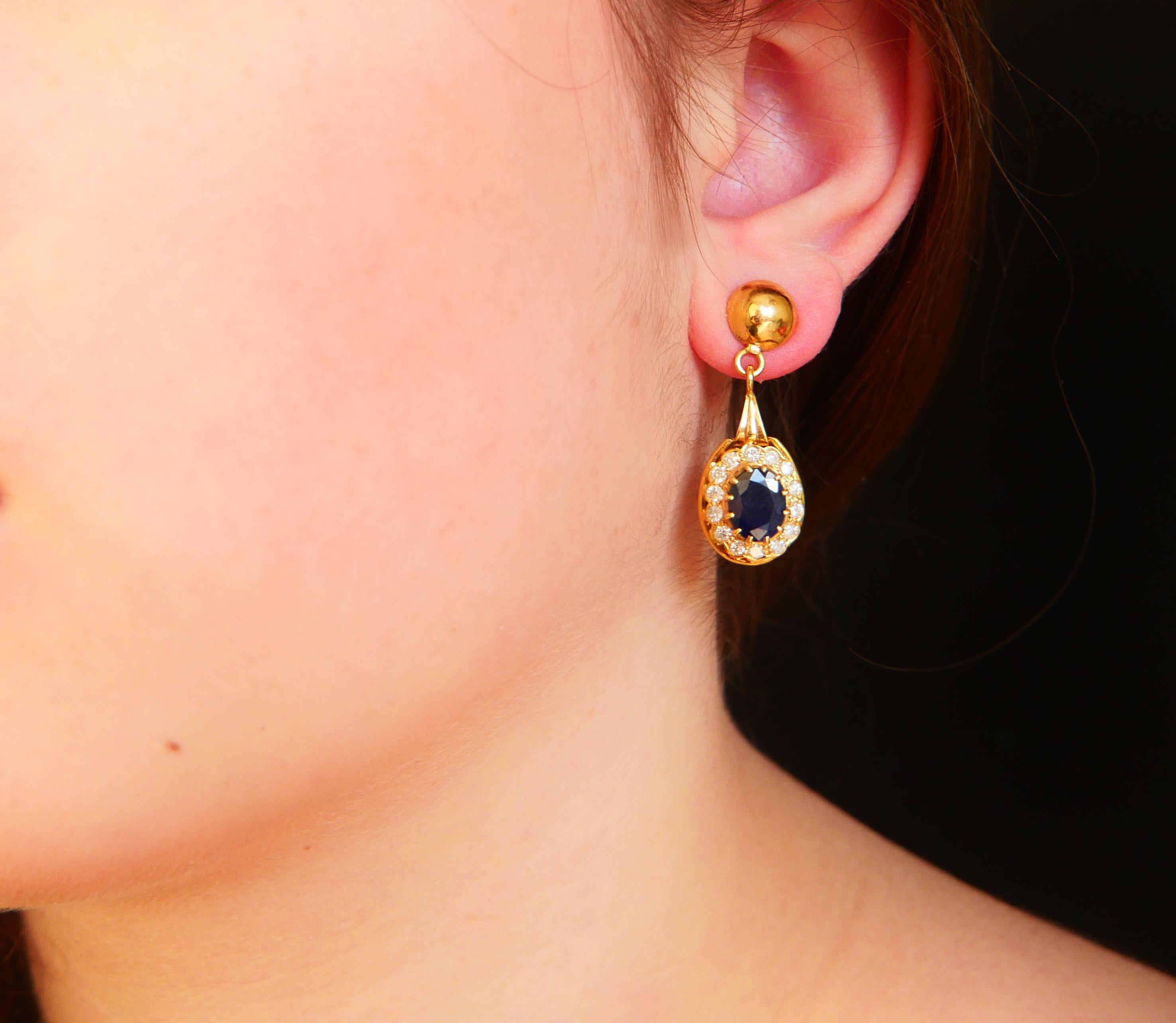 Women's Vintage Earrings natural 4.5ct Sapphire 1.12ct Diamonds solid 18 Gold / 9gr For Sale