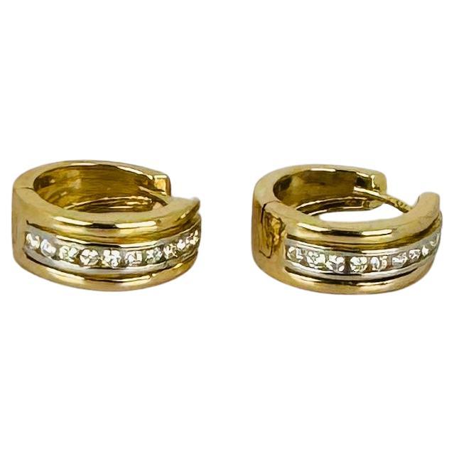 Boucles d'oreilles vintage en or jaune 14 carats avec diamants taille brillant  en vente
