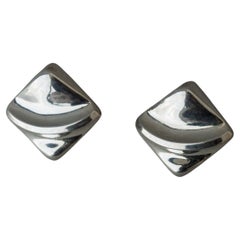 Orecchini vintage in argento quadrati dal design senza tempo con rilievi Italia, anni '70