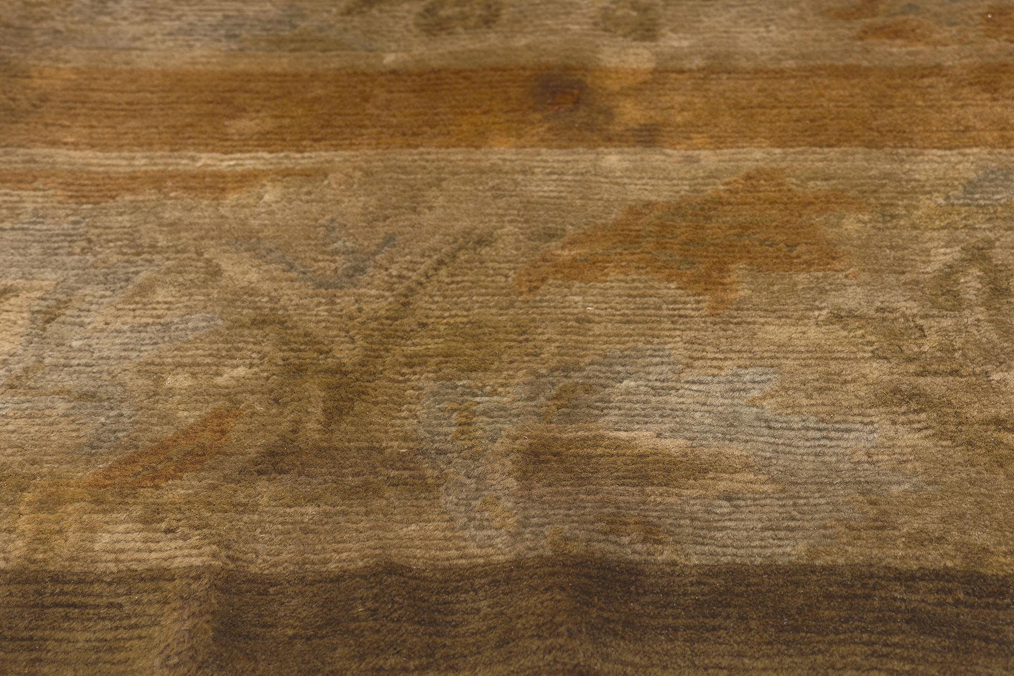 Vintage Earth-Tone Tibetan Wool Area Rug In Good Condition For Sale In Dallas, TX