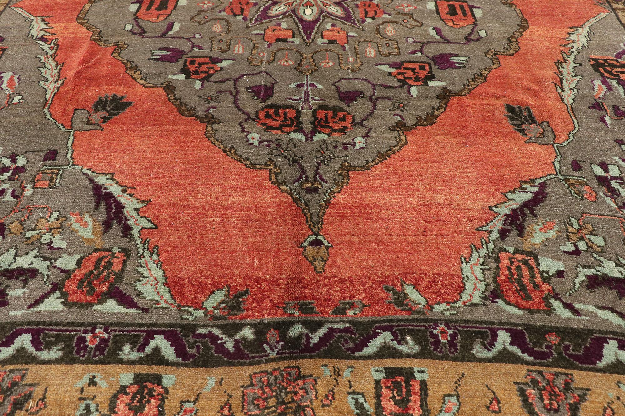Vintage Earth-Tone Turkish Oushak Carpet, 08'09 x 10'03 In Good Condition For Sale In Dallas, TX