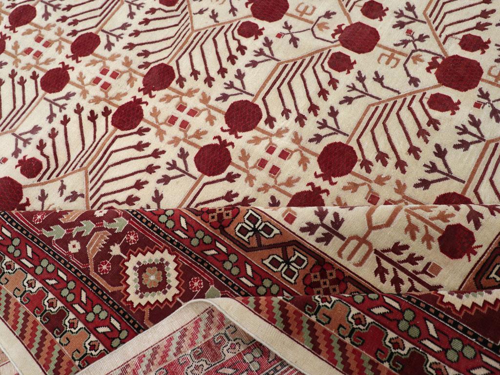Mitte des 20. Jahrhunderts Vintage East Turkestan Khotan Zimmer Größe Teppich im Angebot 1