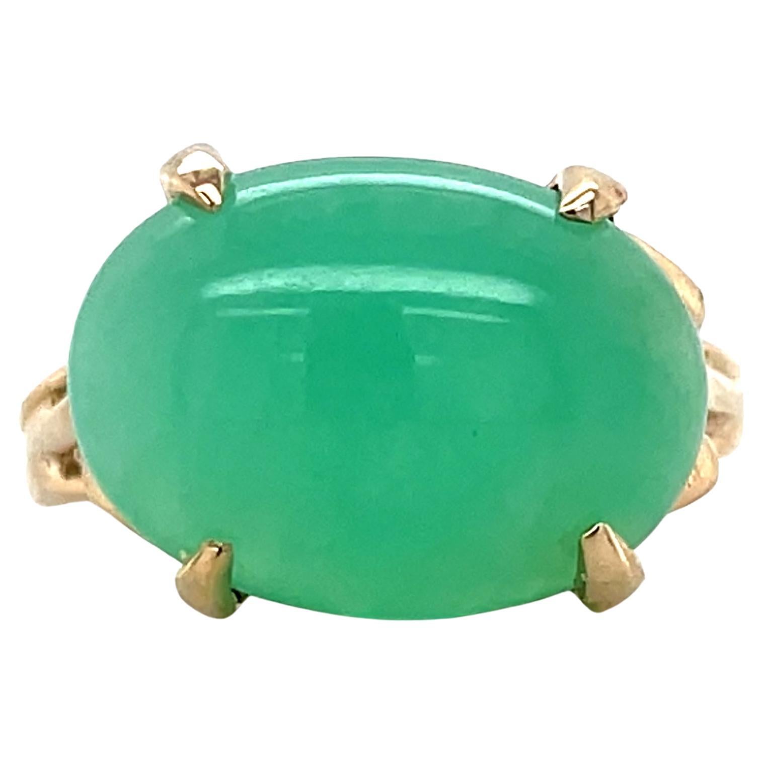 Vintage East-West Chrysoprase Cabochon Gemstone Ring 14 Karat Yellow Gold