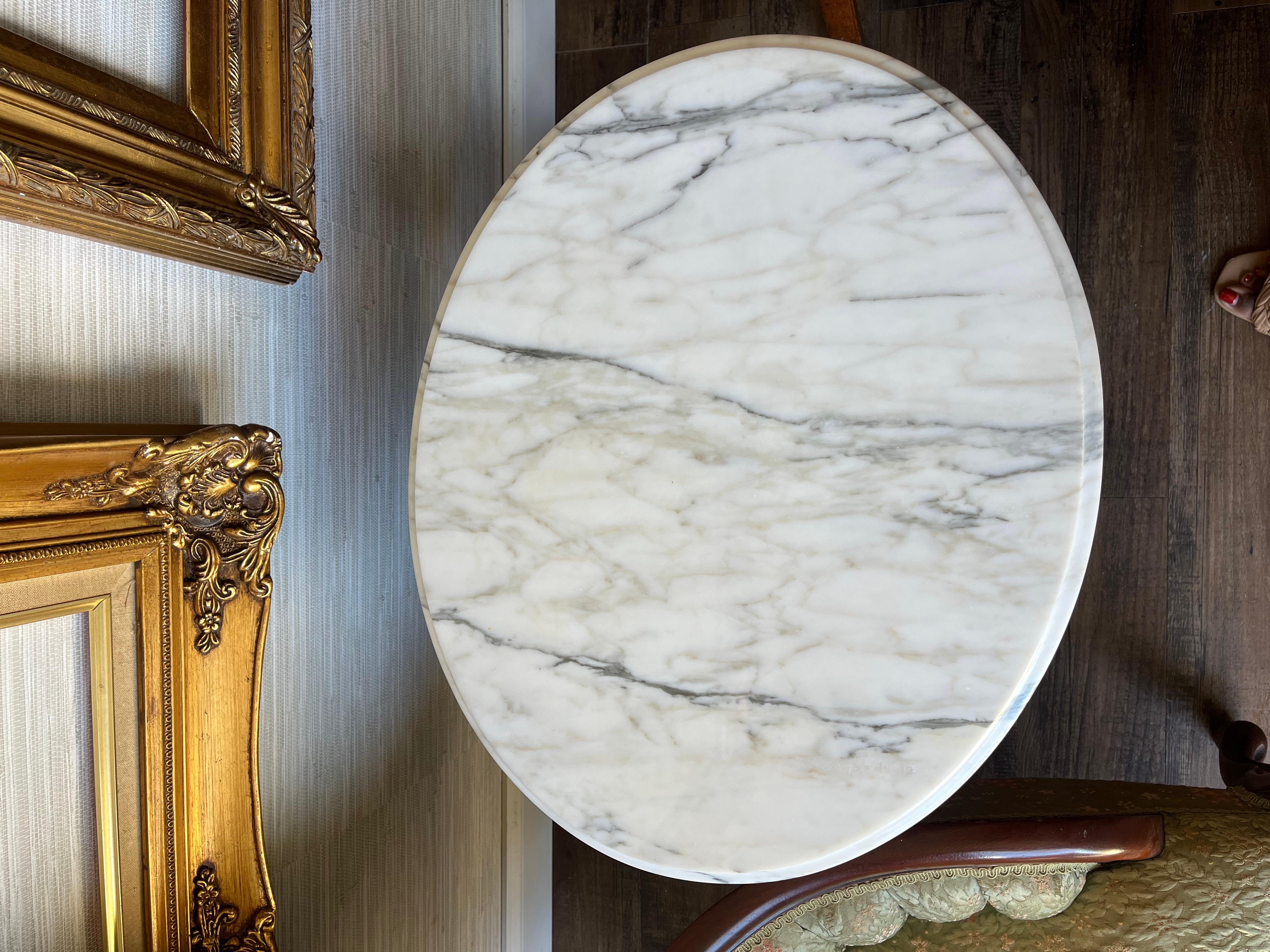 Vintage Eastlake Style Italian Marble Top Pedestal Occasional Table In Good Condition In Portsmouth, VA