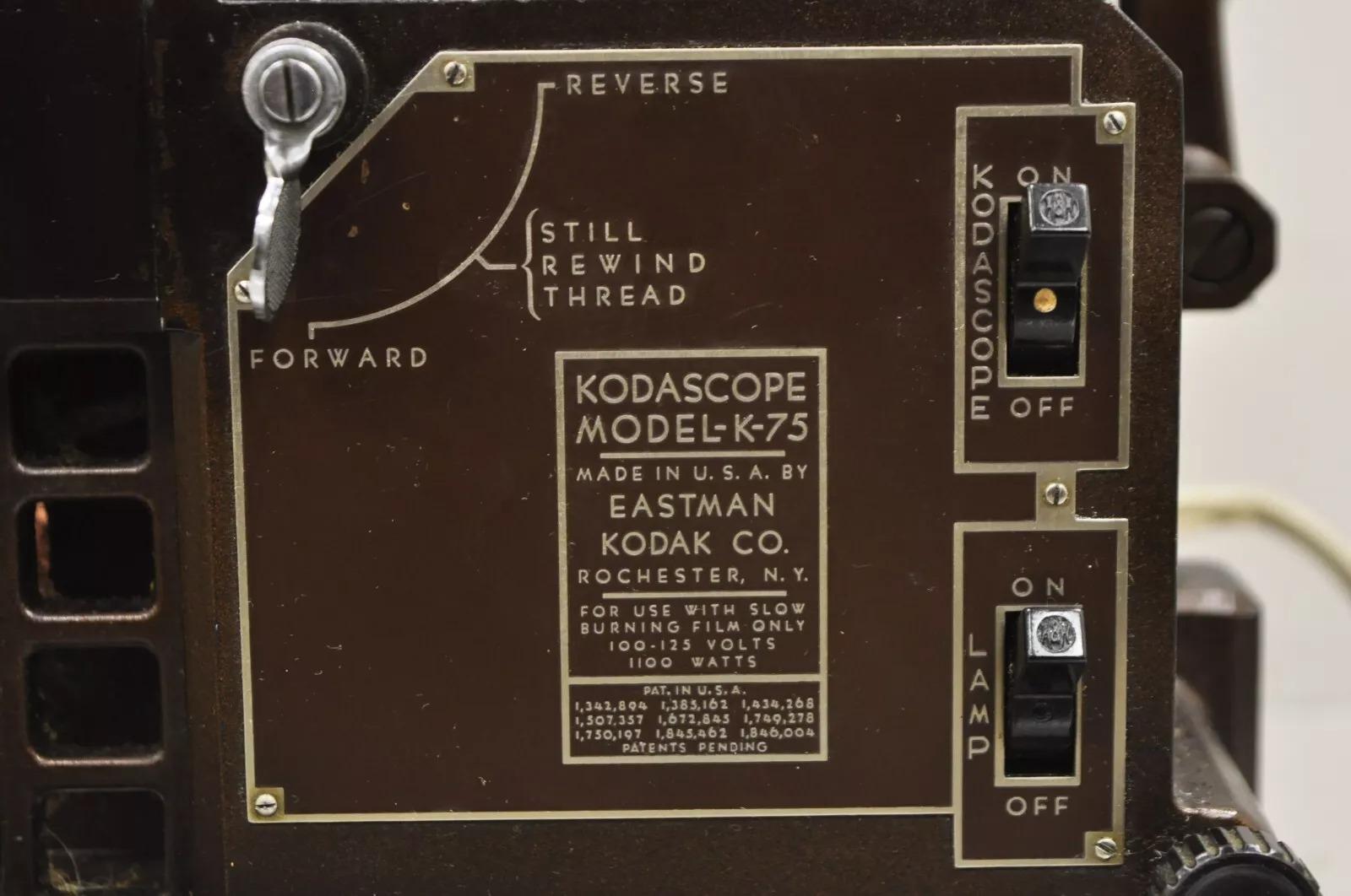 Vintage Eastman Kodak Kodascope Model K-75 Art Deco Movie Projector in Case In Good Condition In Philadelphia, PA