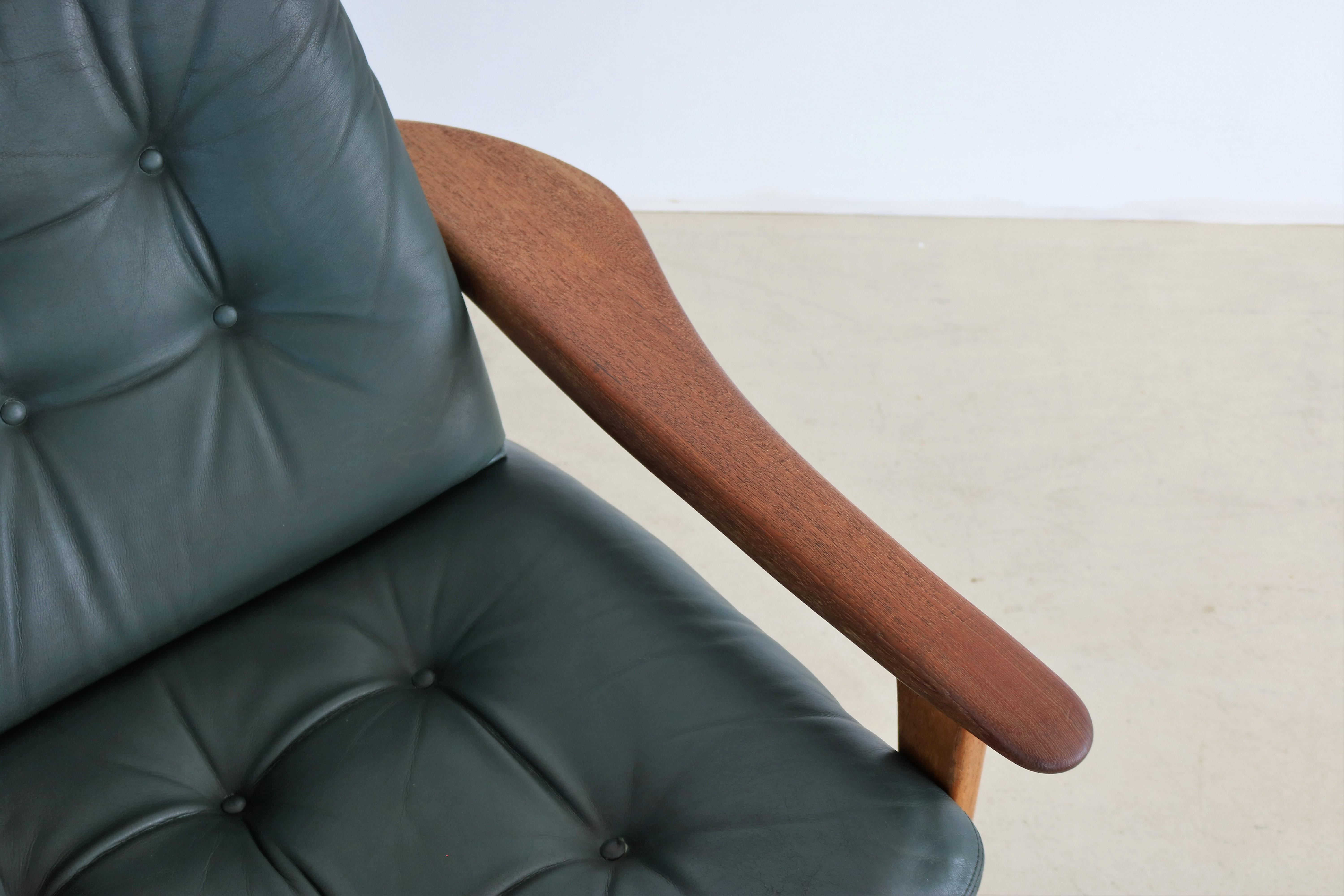Mid-20th Century Vintage Easy Chair Teak Leather 60s Armchair For Sale