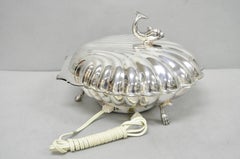 Vintage Eaton Silver Co Regency Scaldino a conchiglia placcato in argento con manico a delfino