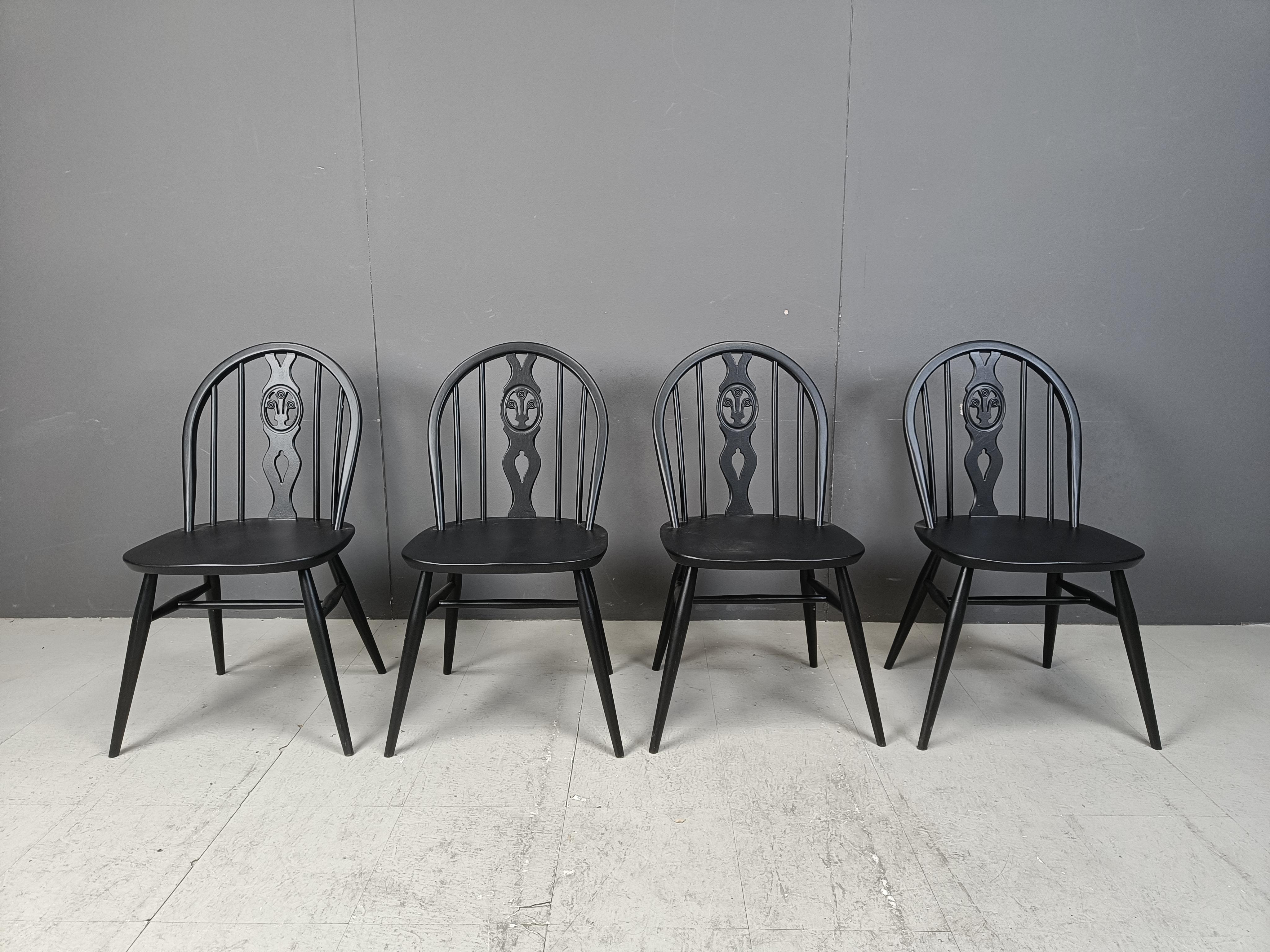 Rustico Sedie da pranzo vintage ebanizzate di Ercol, anni '50 in vendita
