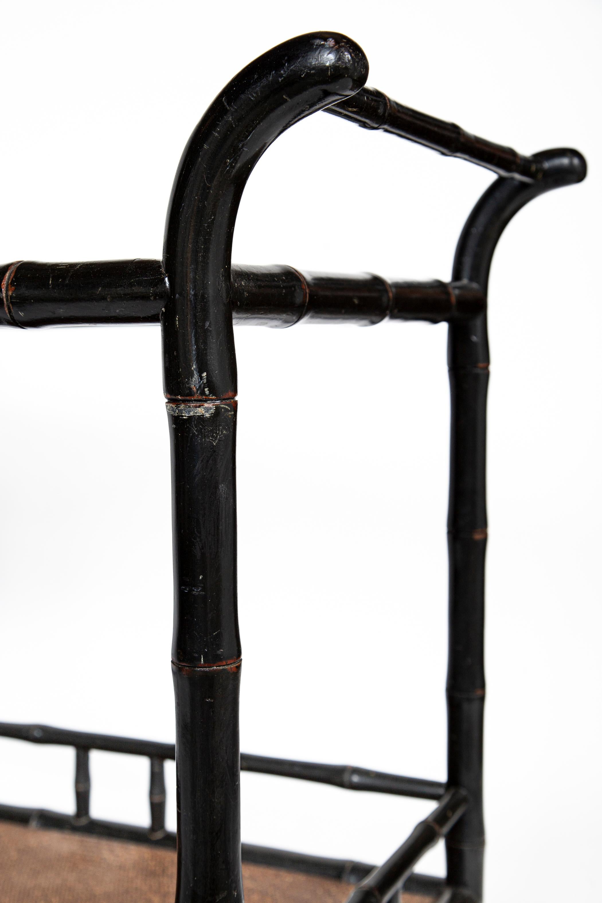 Carrello da bar in finto bambù ebanizzato d'epoca, 20° secolo in vendita 5