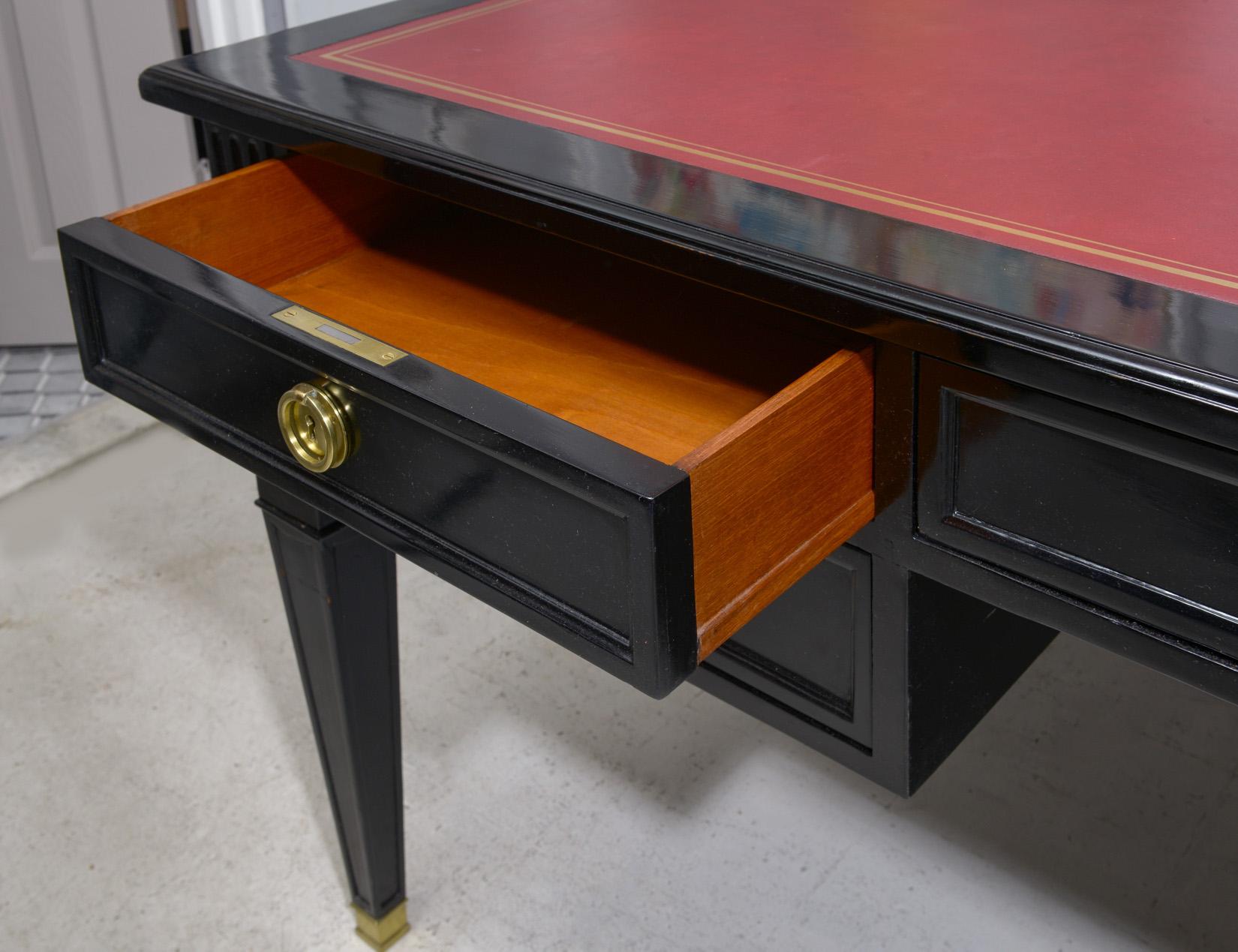 Vintage Ebonized Leder-Top Französisch Bureau Plat Faux-Partner-Schreibtisch (Ebonisiert) im Angebot