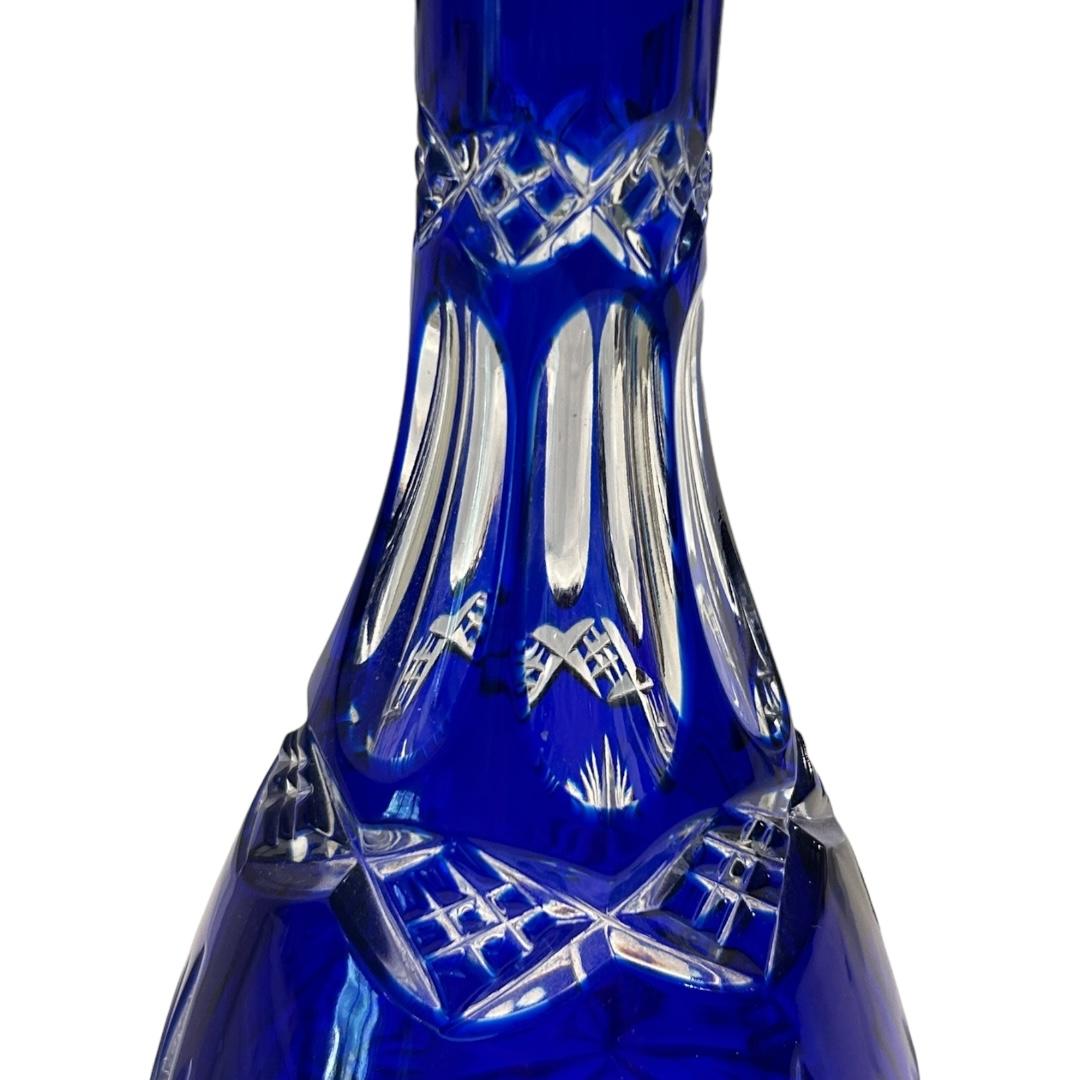 Bohème Carafe allemande Echt Bleikristal bleu cobalt taillé en cristal clair en vente