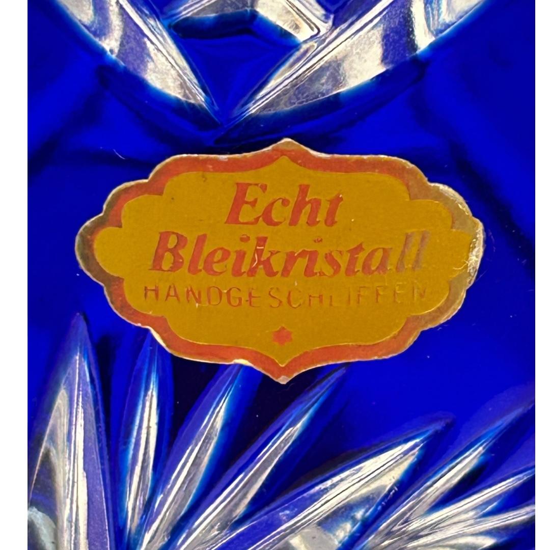 Cristal Carafe allemande Echt Bleikristal bleu cobalt taillé en cristal clair en vente