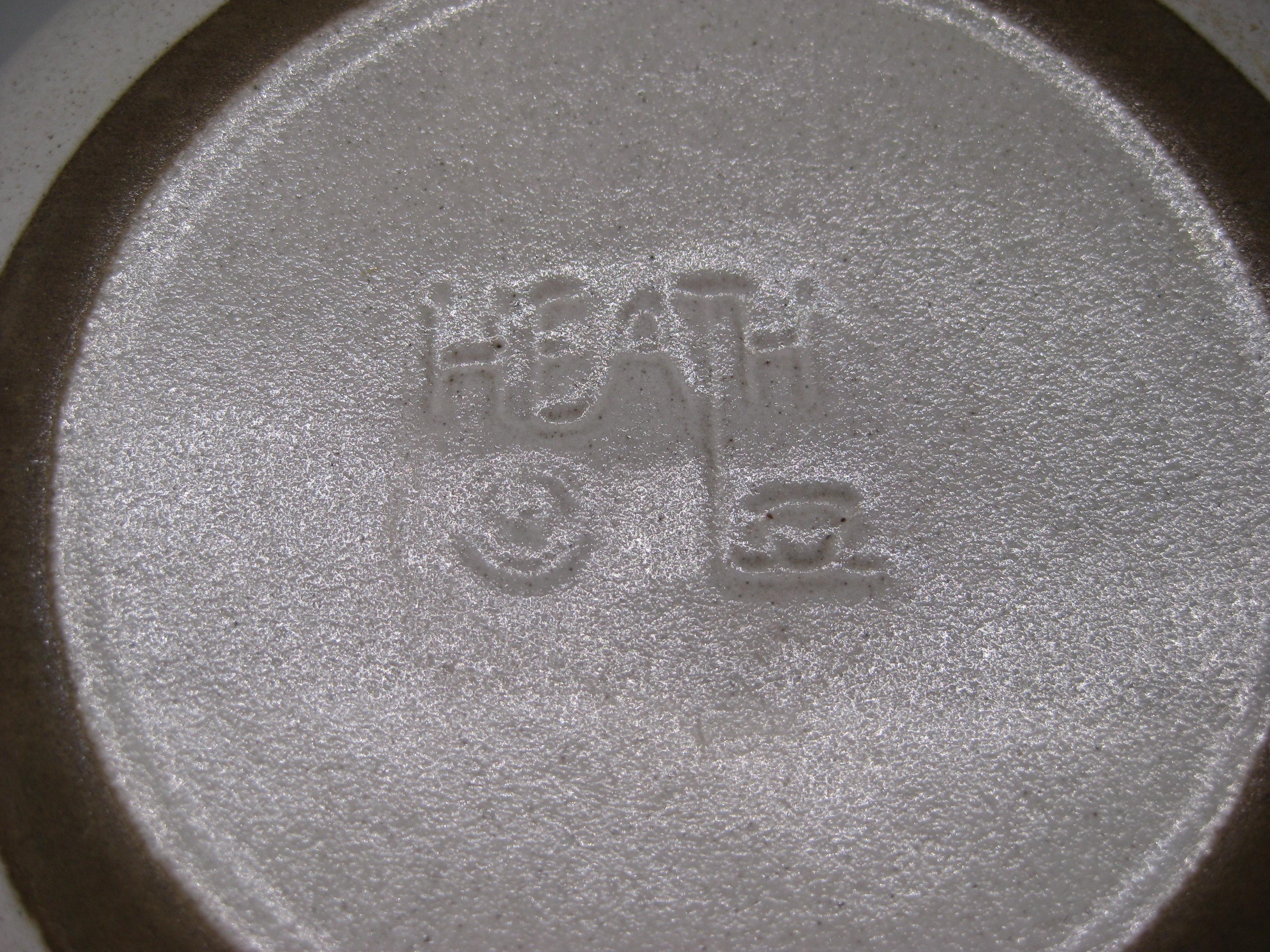 Vintage Edith Heath for Heath Ceramics 4 Slot White & Brown Pottery Ashtray For Sale 2