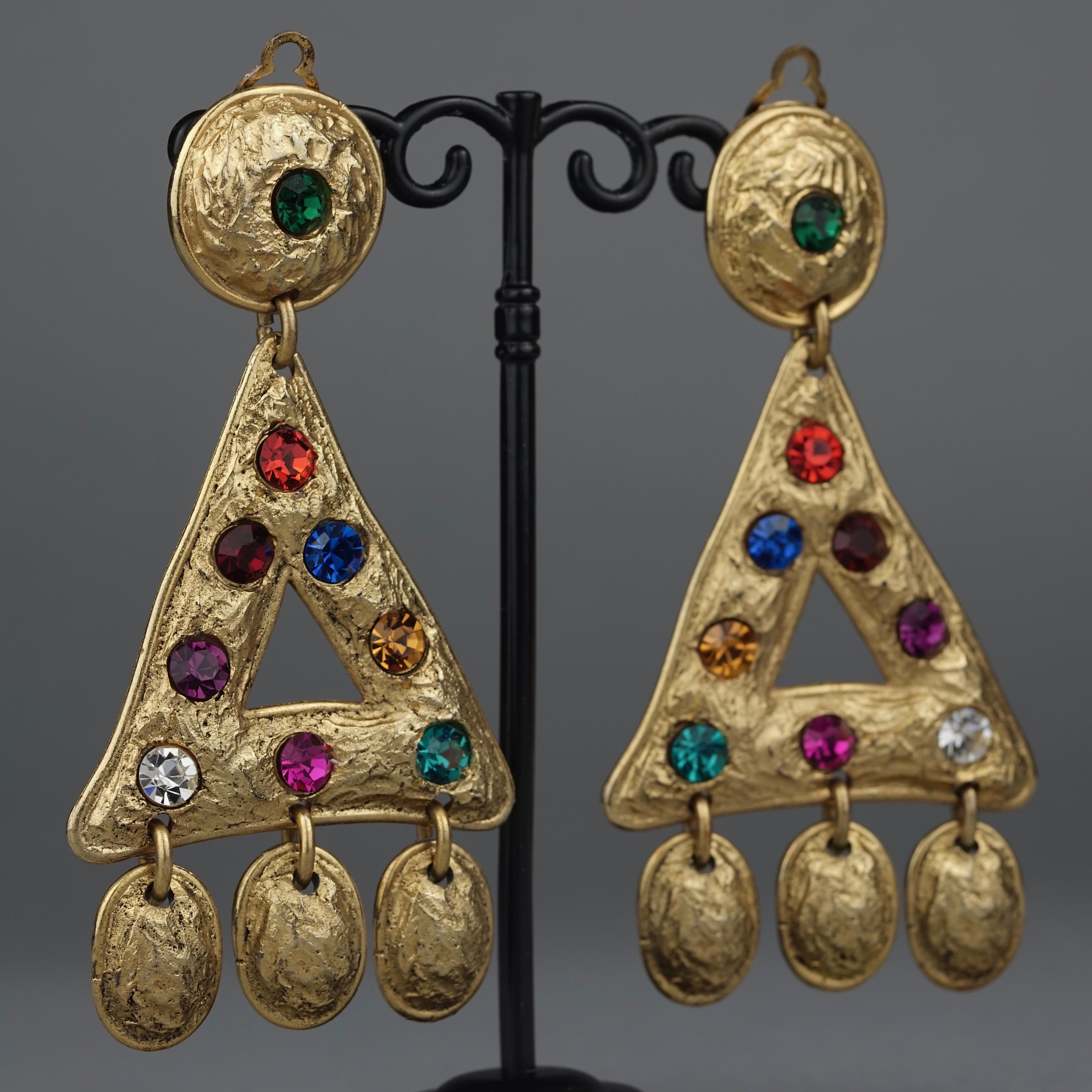 Vintage EDOUARD RAMBAUD Byzantine Hammered Geometric Rhinestone Earrings In Excellent Condition In Kingersheim, Alsace