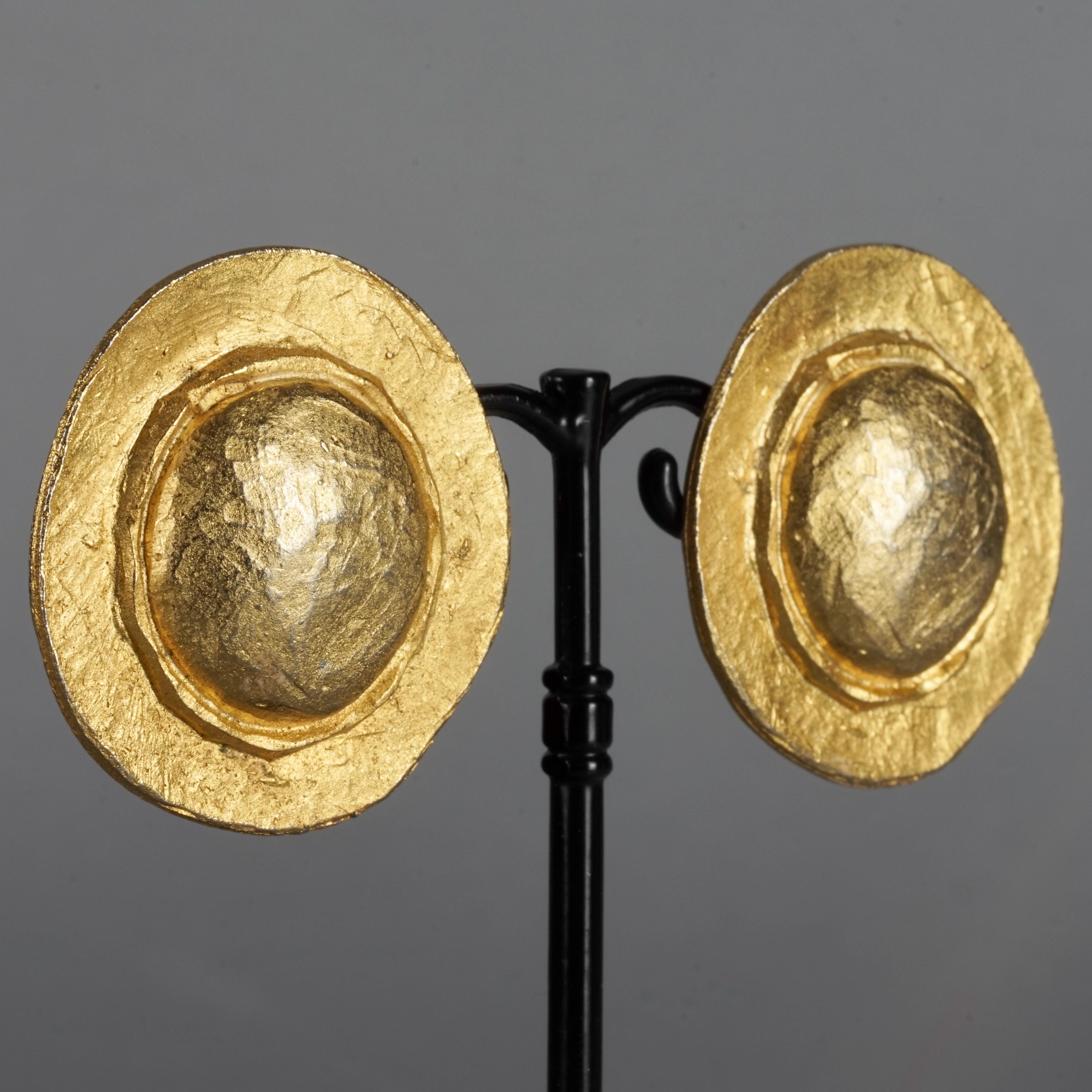 Vintage EDOUARD RAMBAUD Textured Disc Earrings In Excellent Condition For Sale In Kingersheim, Alsace
