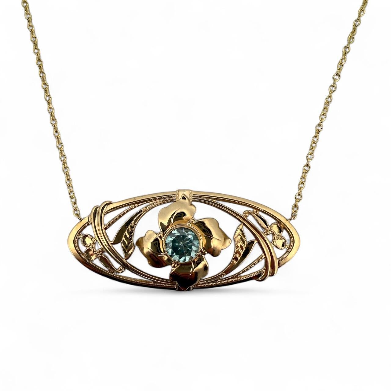 Vintage Edwardian Era Blue Zircon Brooch Conversion Necklace 14K Yellow Gold Pour femmes en vente