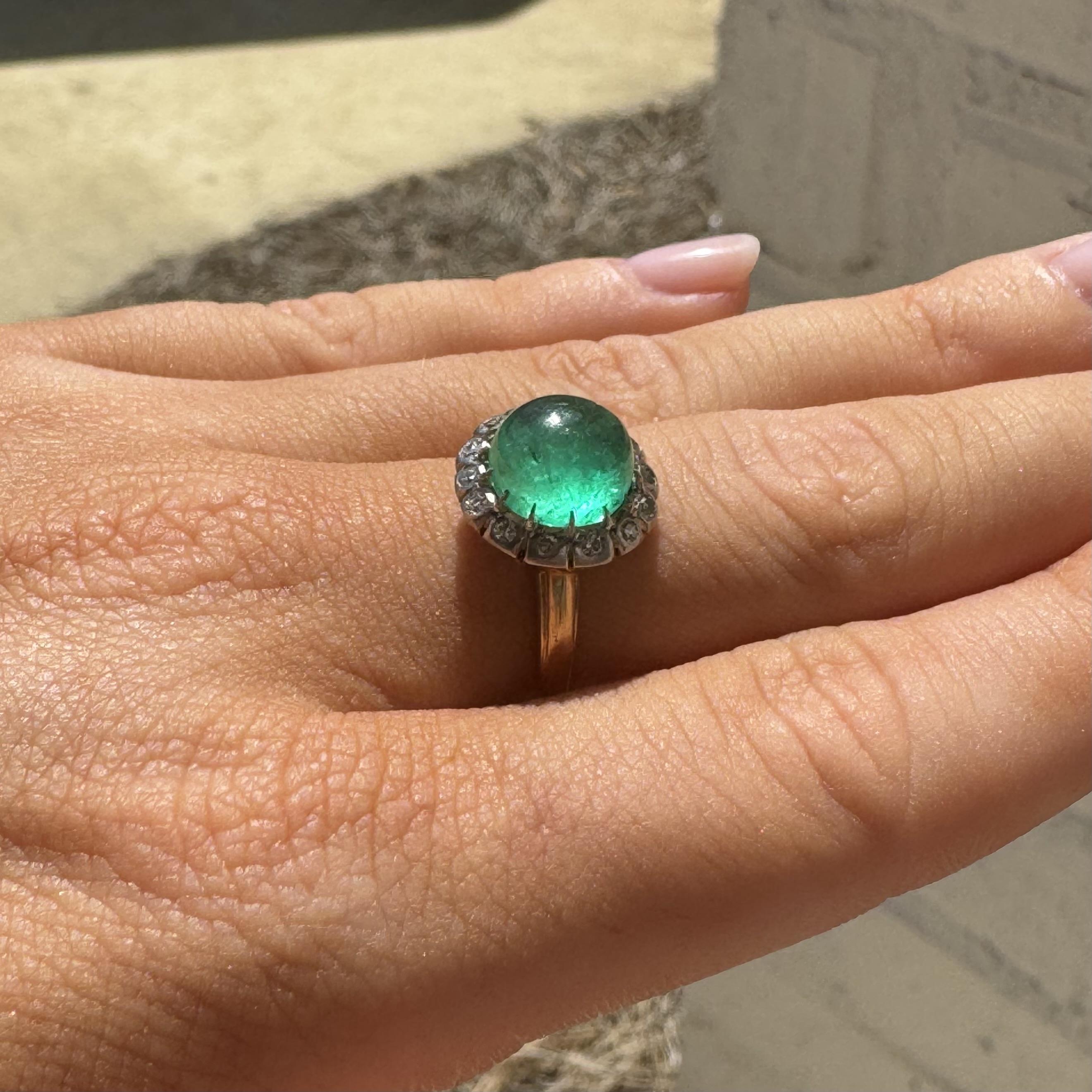 Vintage Edwardian Era Cabochon Cut Colombian Emerald Ring GIA In Good Condition For Sale In Montgomery, AL