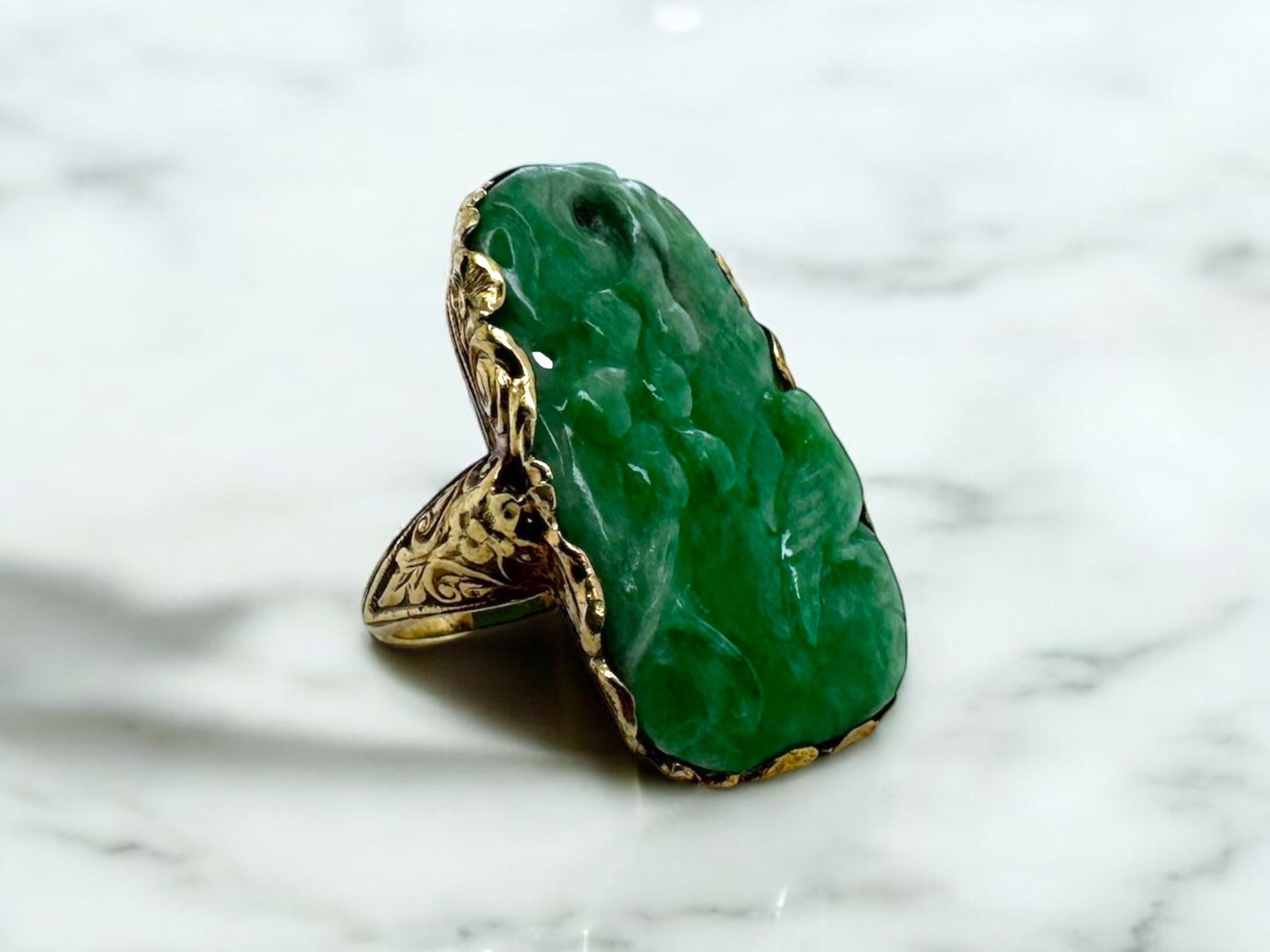 We are loving this unique vintage beauty!!

Ring Details
Material: 14K Yellow Gold
Era: Edwardian 1900 - 1920
Head Length: 28mm
Head Width: 15.9mm
Head Height: 4.5mm
Shank Width: Tapering From 3mm to 1.8mm
Weight: 7.3 Grams
Finger Size: 4