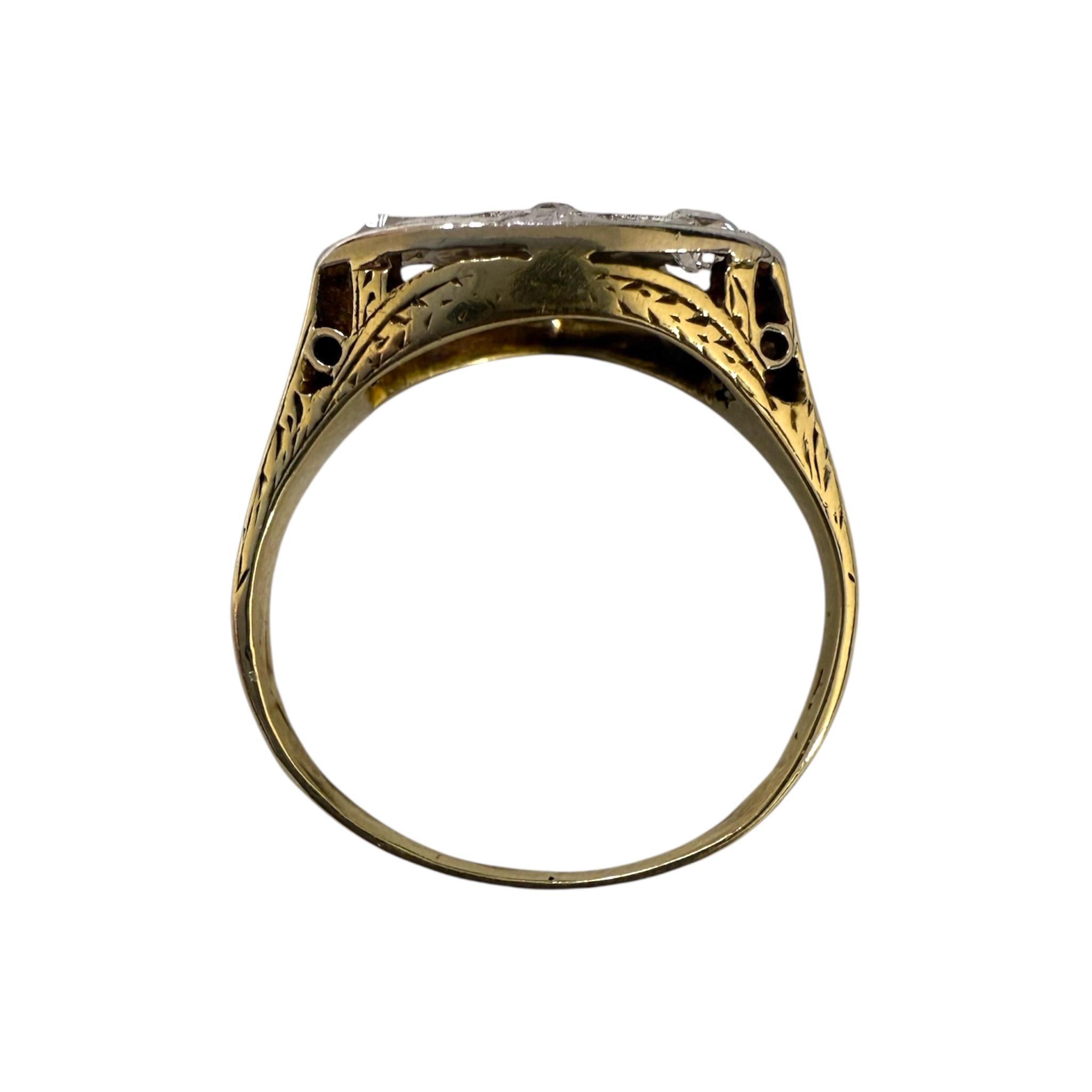 Vintage Edwardian Era Two Toned Diamond Cocktail Ring (bague de cocktail à deux tons de diamants) en vente 4