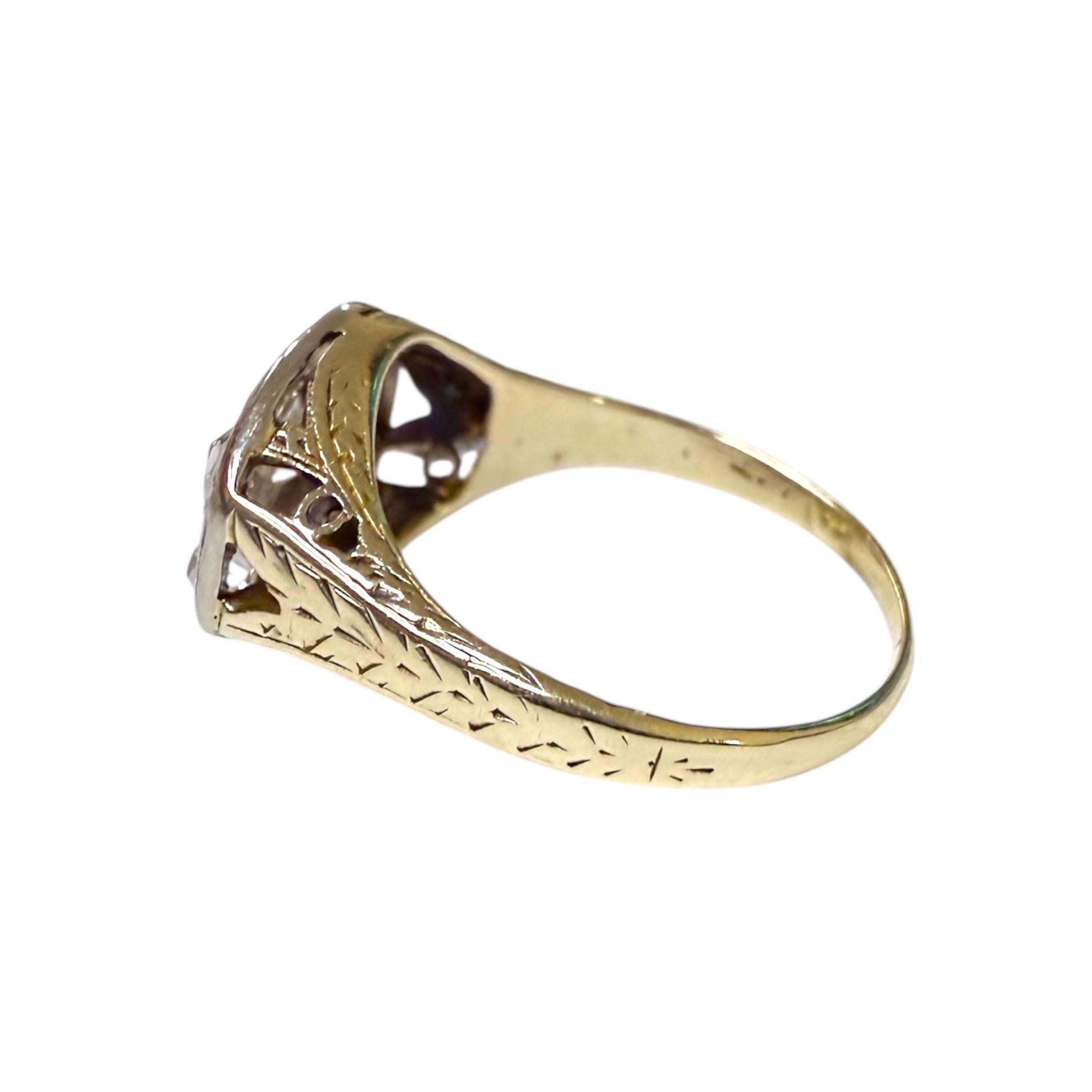 Vintage Edwardian Era Two Toned Diamond Cocktail Ring (bague de cocktail à deux tons de diamants) en vente 3