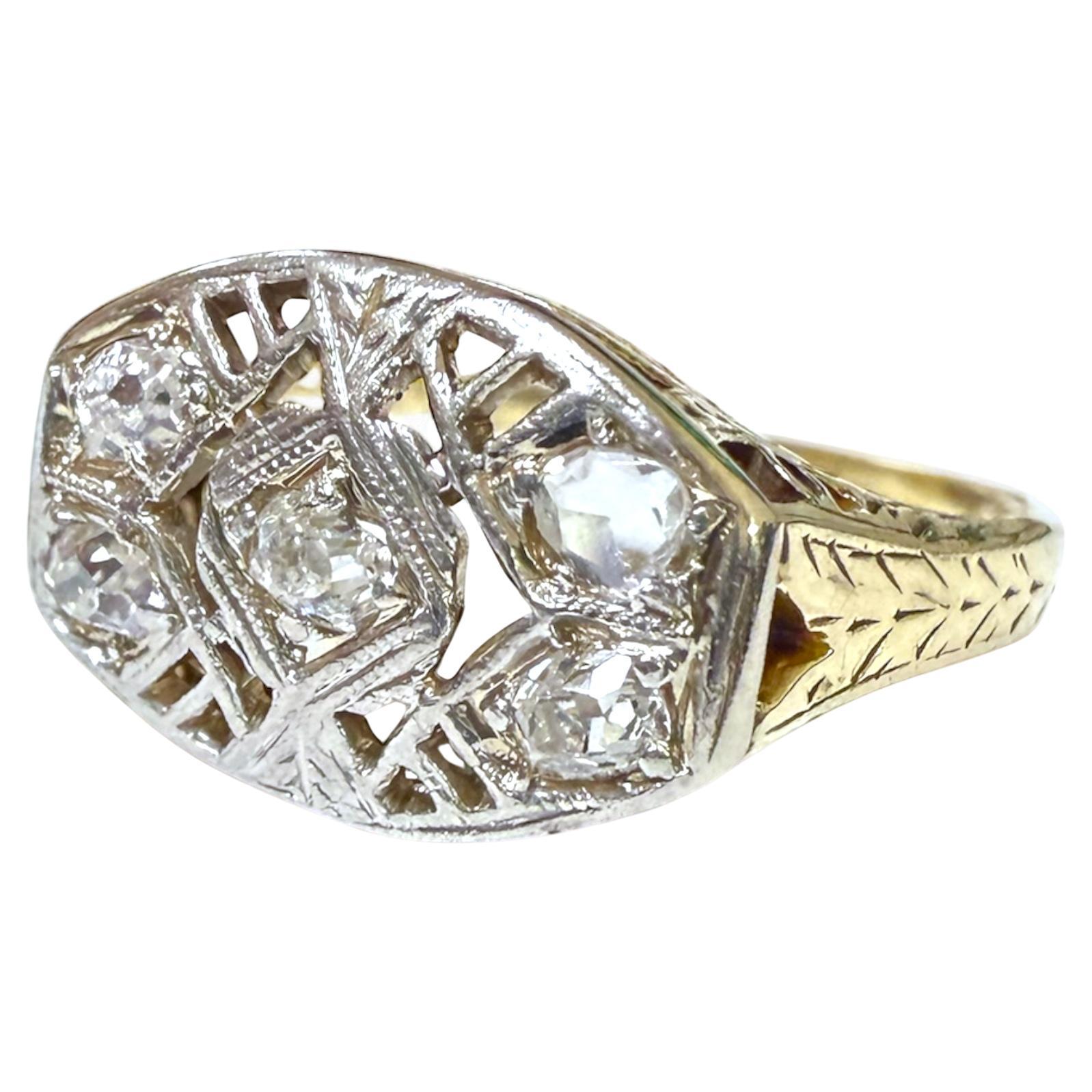 Vintage Edwardian Era Two Toned Diamond Cocktail Ring (bague de cocktail à deux tons de diamants)