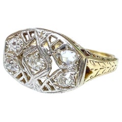 Vintage Edwardian Era Two Toned Diamond Cocktail Ring (bague de cocktail à deux tons de diamants)