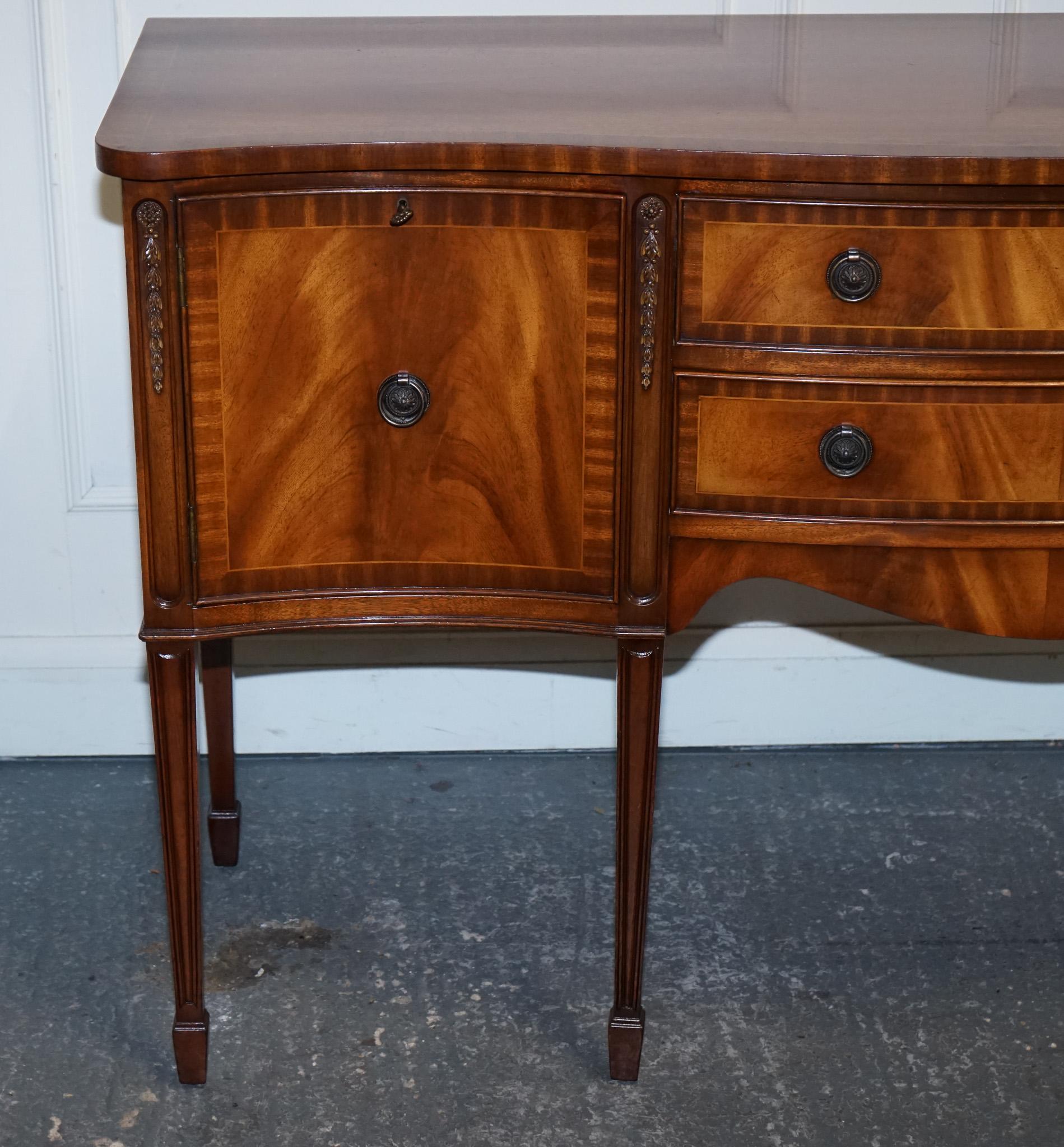 Fatto a mano SEDIA IN LEGNO DURO IN STILE EDWARDIANO D'EPOCA REALIZZATA DA JAYCEE FURNiTURE in vendita