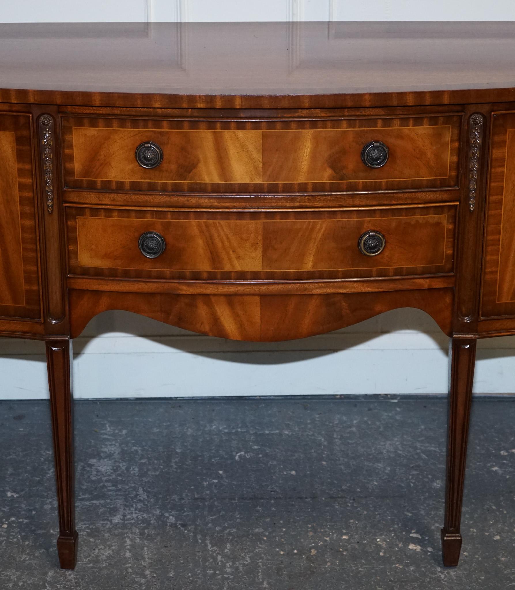 SEDIA IN LEGNO DURO IN STILE EDWARDIANO D'EPOCA REALIZZATA DA JAYCEE FURNiTURE In condizioni buone in vendita a Pulborough, GB